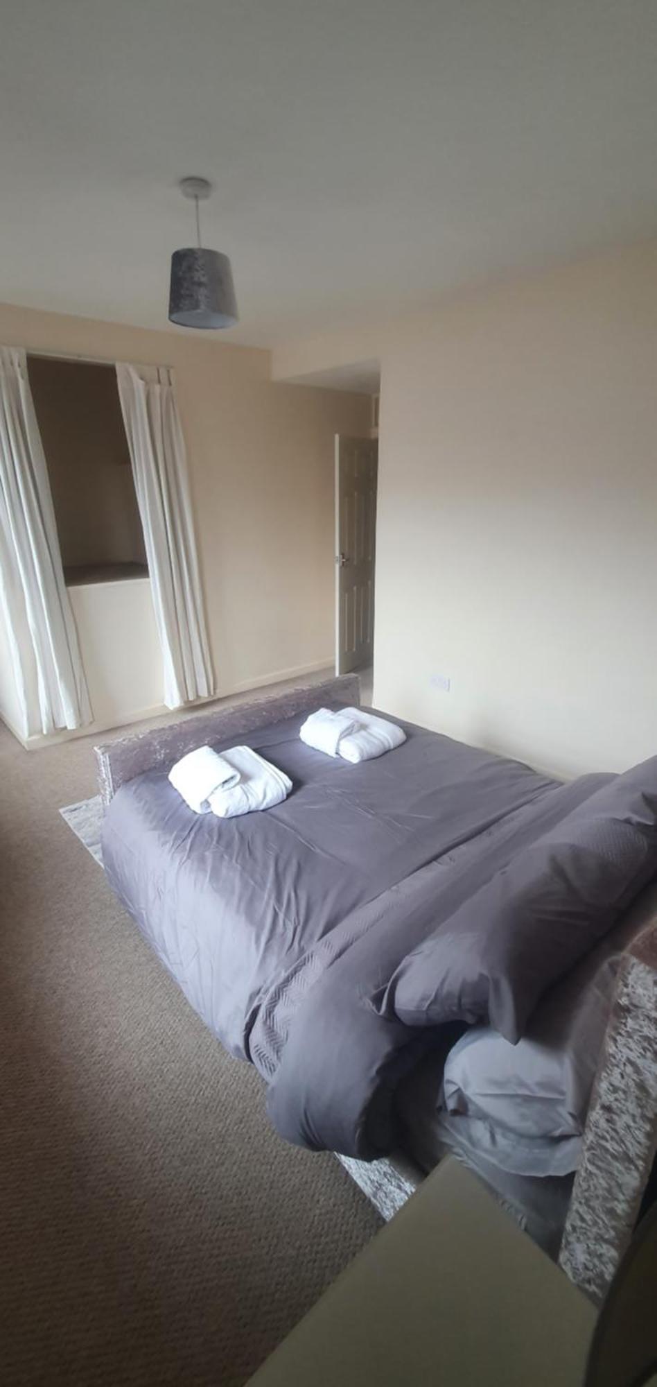 The Opal - 2 Bedroom With Wifi And On-street Parking - 10 Mins From City Centre & City Stadium Cardiff