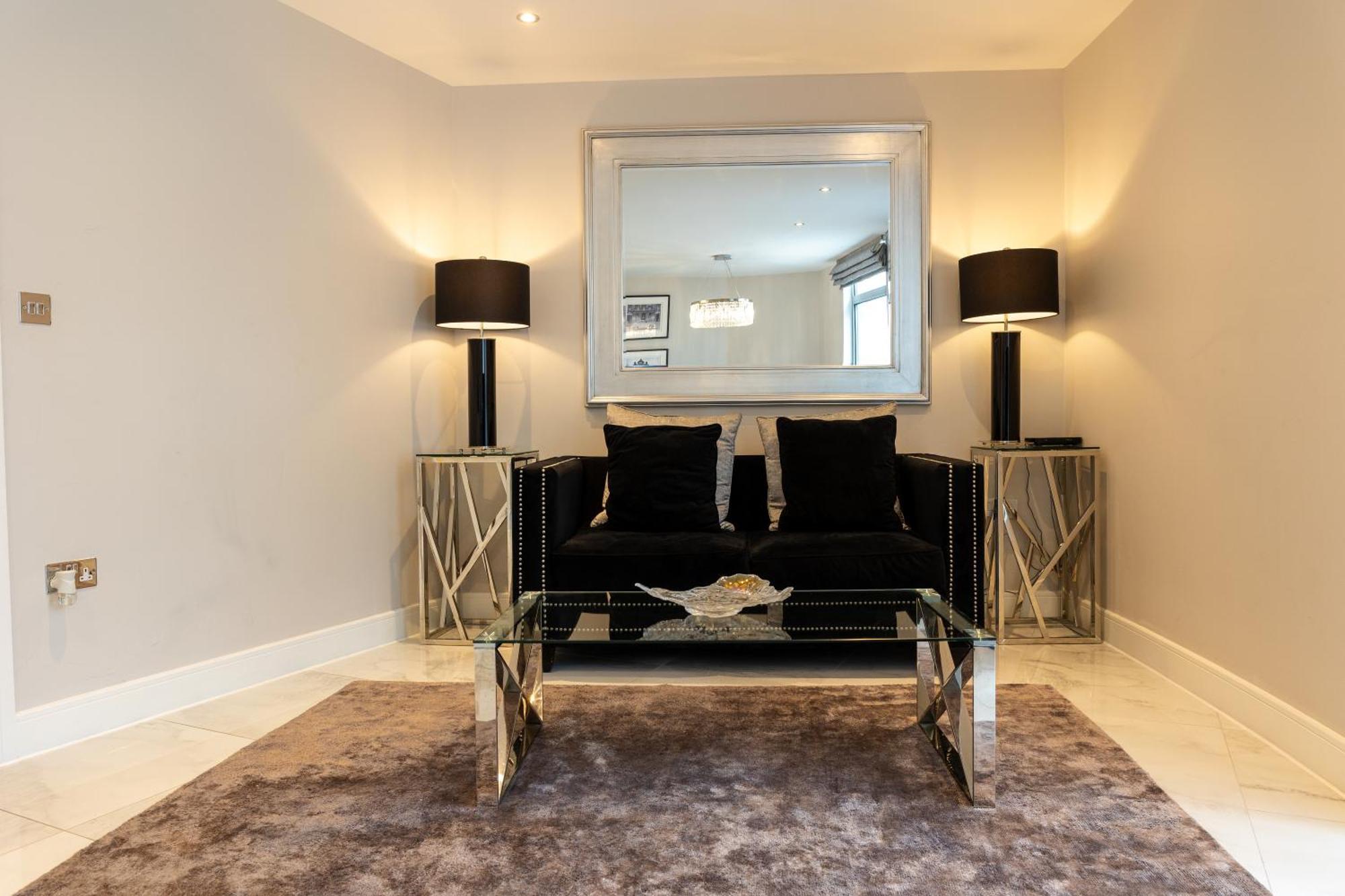 Exclusive Centre Apartment *