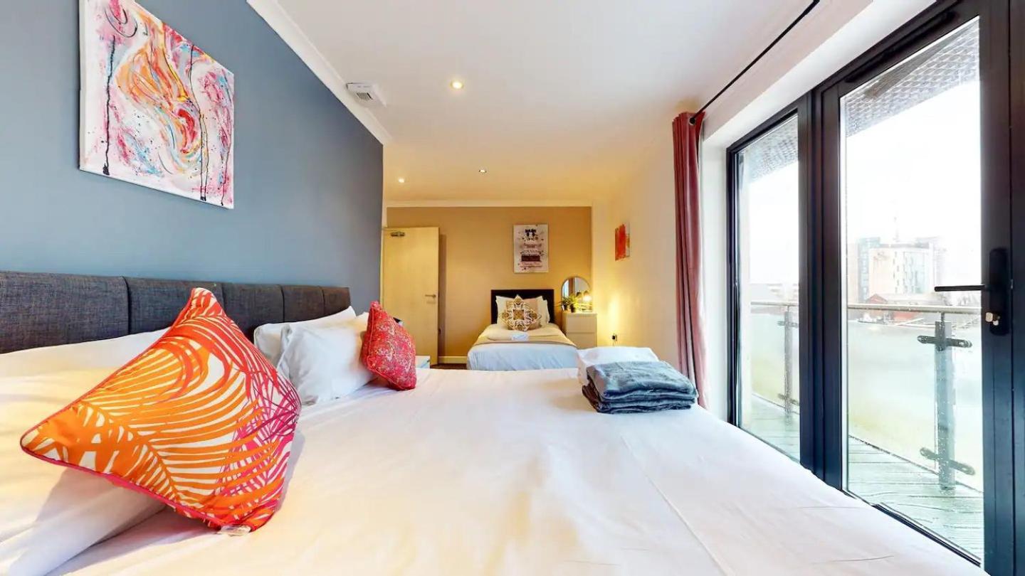 Apartment Lux Penthouse W/roof Terrace Cardiff