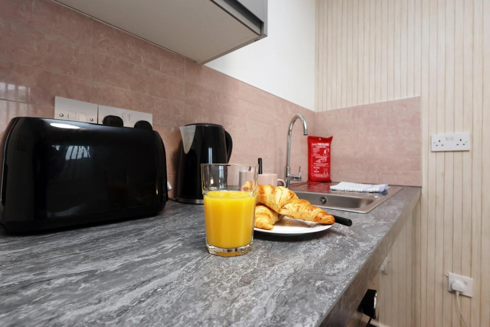 Cohost Partners | Smart Tv | 5 Min | Parking Apartment