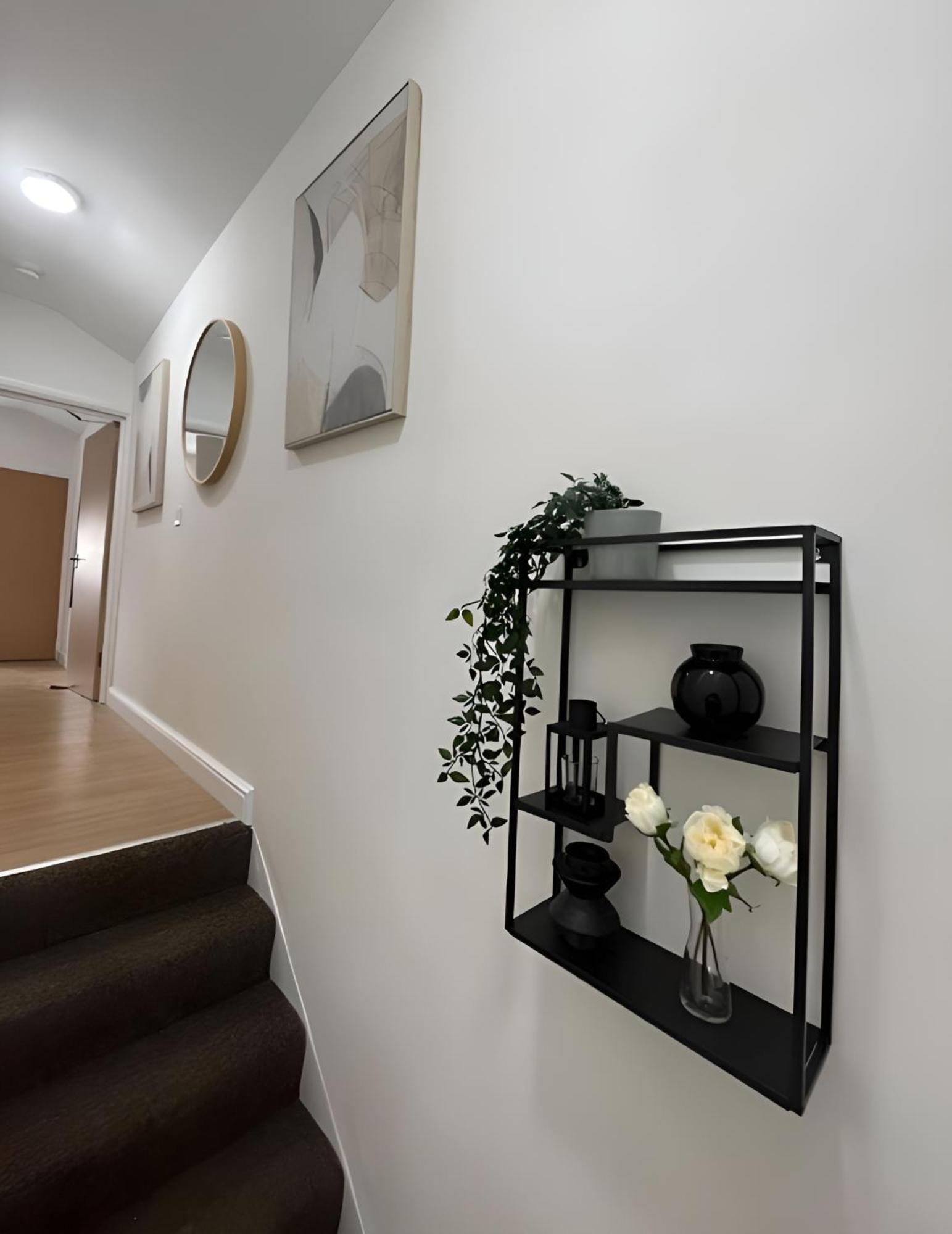 Apartment 2 Bedroom Flat, 10 Minute Walk To Principality Cardiff