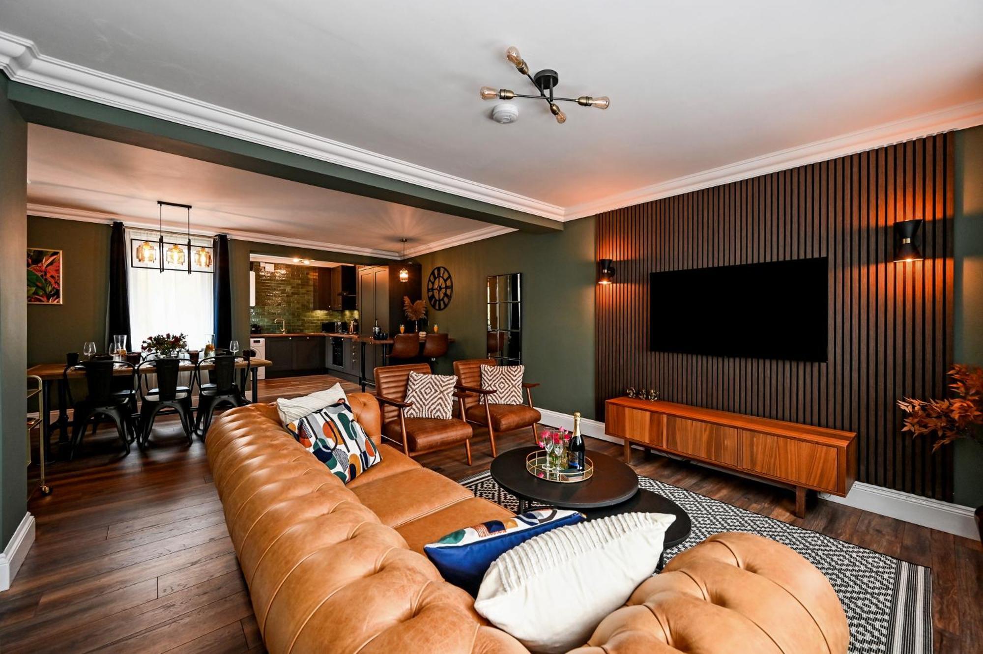Holiday home Urban Oasis, Stylish Townhouse In *