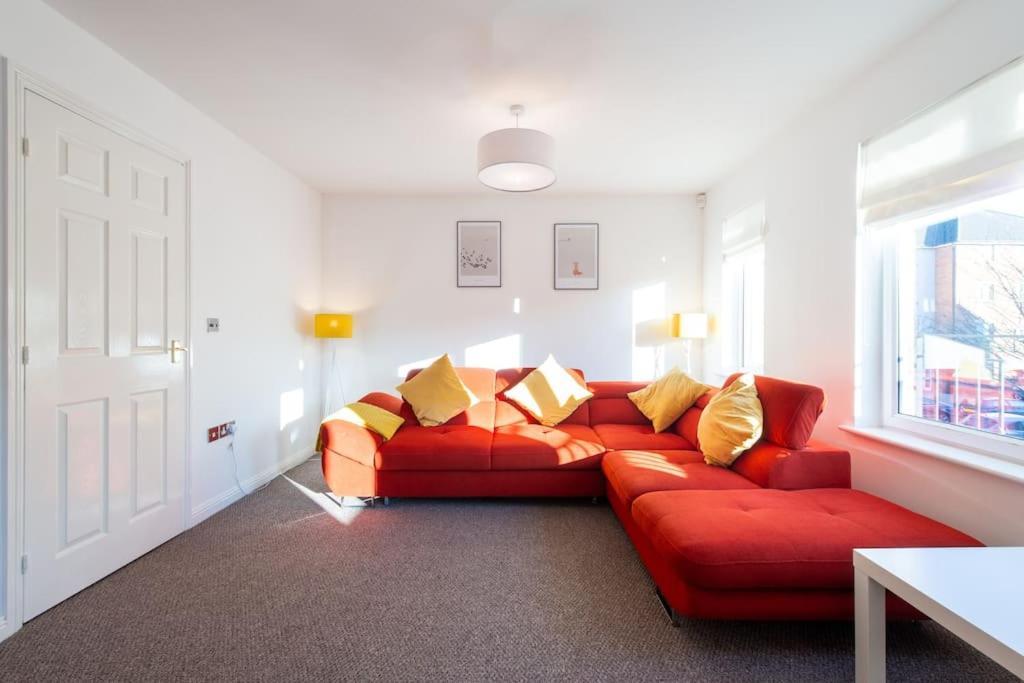 Apartment Centre 4 Bed House Free Parking Walk To Town Cardiff