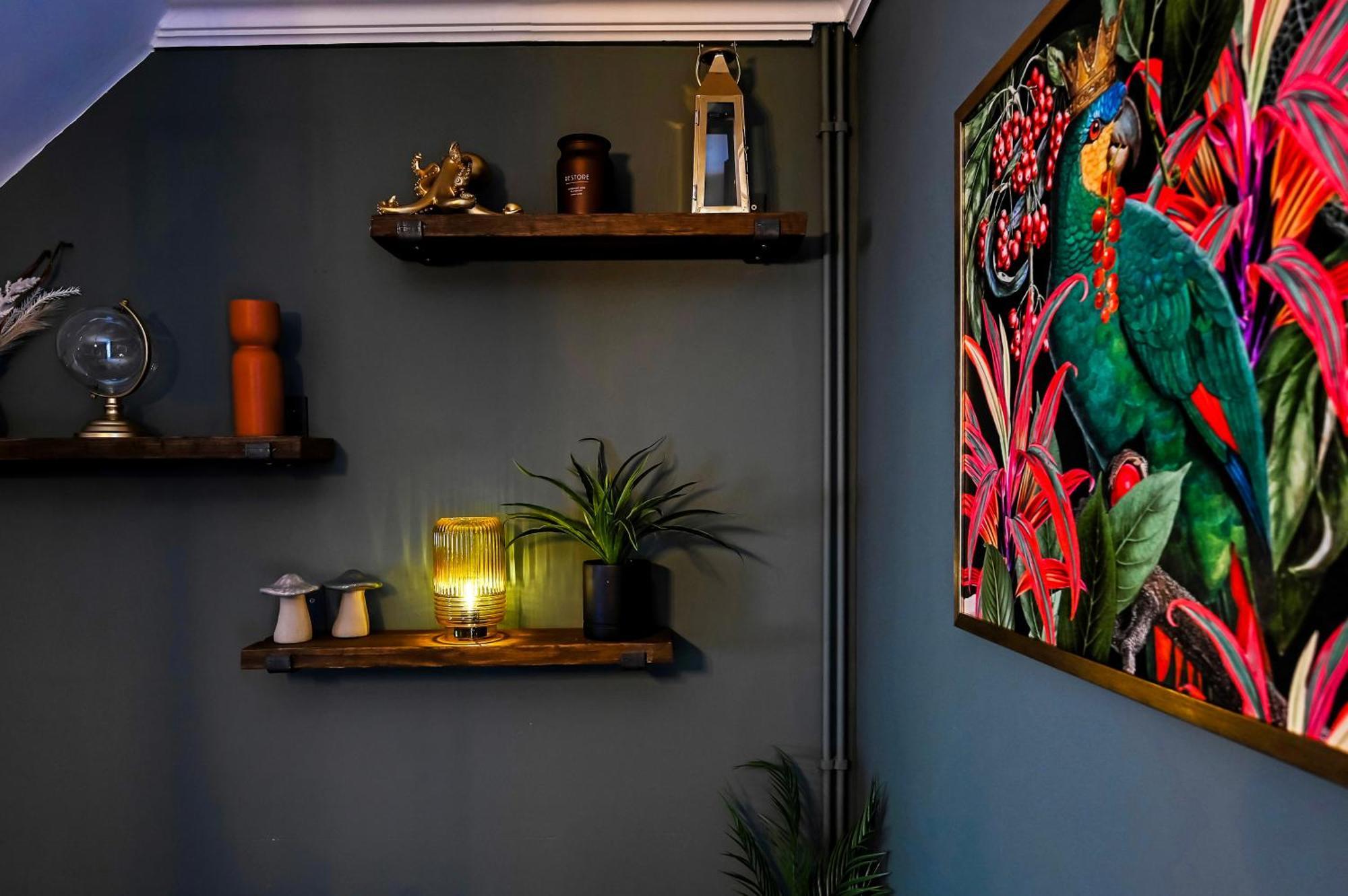 Urban Oasis, Stylish Townhouse In Holiday home Cardiff