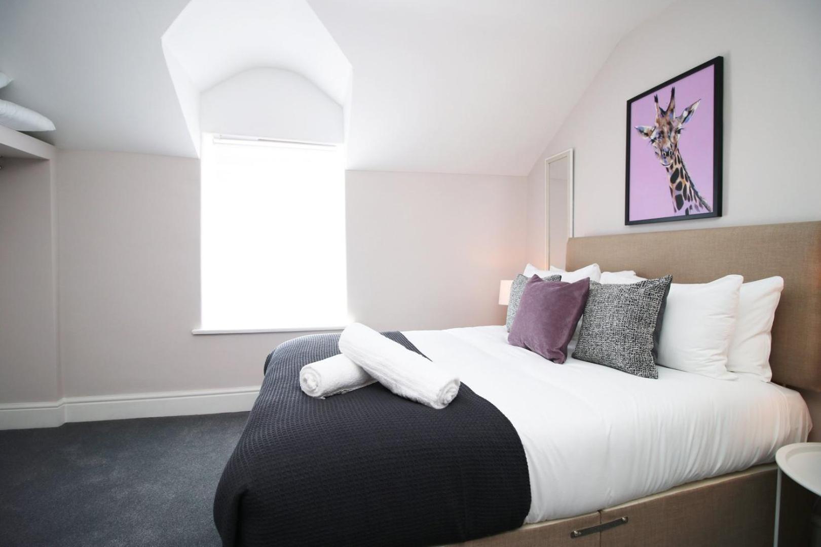 With Free Parking At Archer Road, Penarth Cardiff