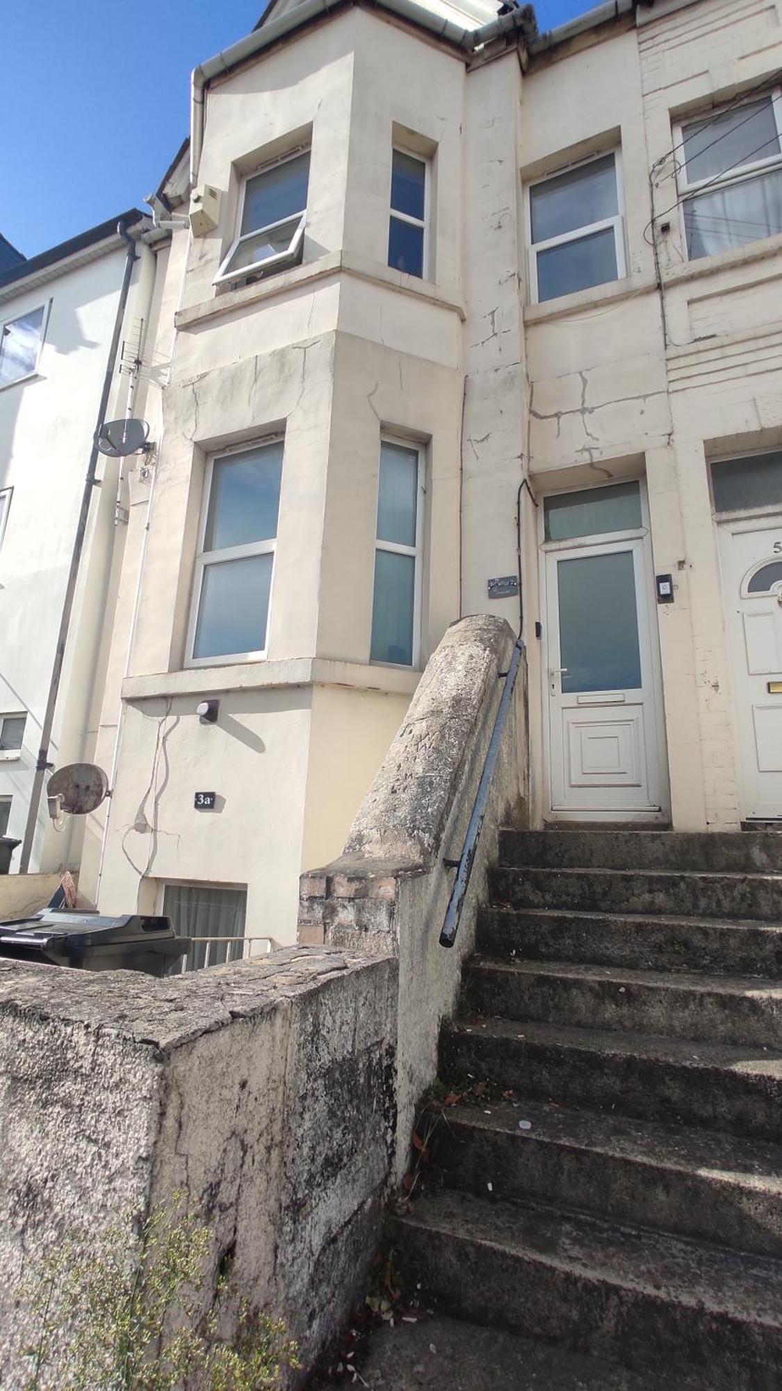 Casa Jimenez - Close To Town With Shared Bathroom Guest house Cardiff