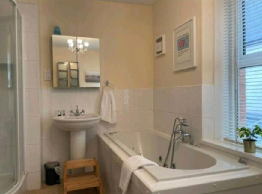 The Regal-penarth * Cardiff