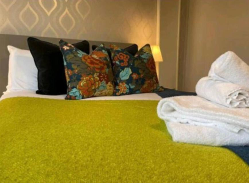The Regal-penarth Villa Cardiff