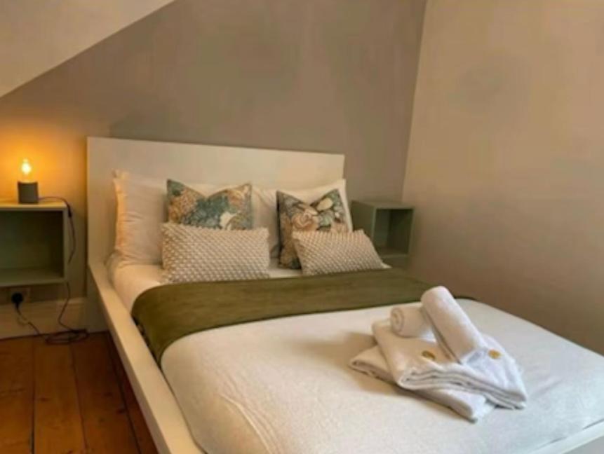 The Regal-penarth Villa