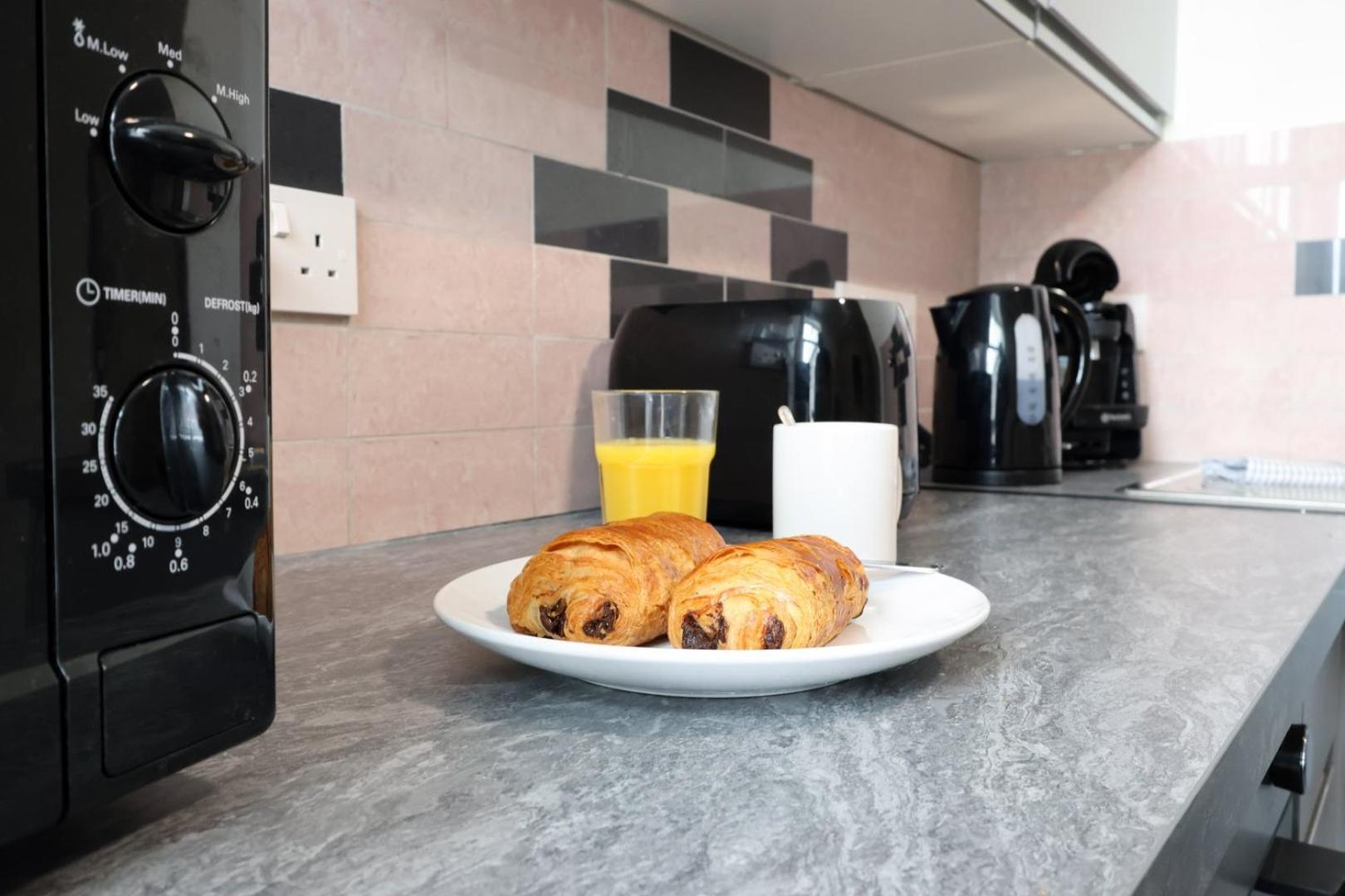 Cohost Partners | Smart Tv | 5 Min | Parking Apartment *