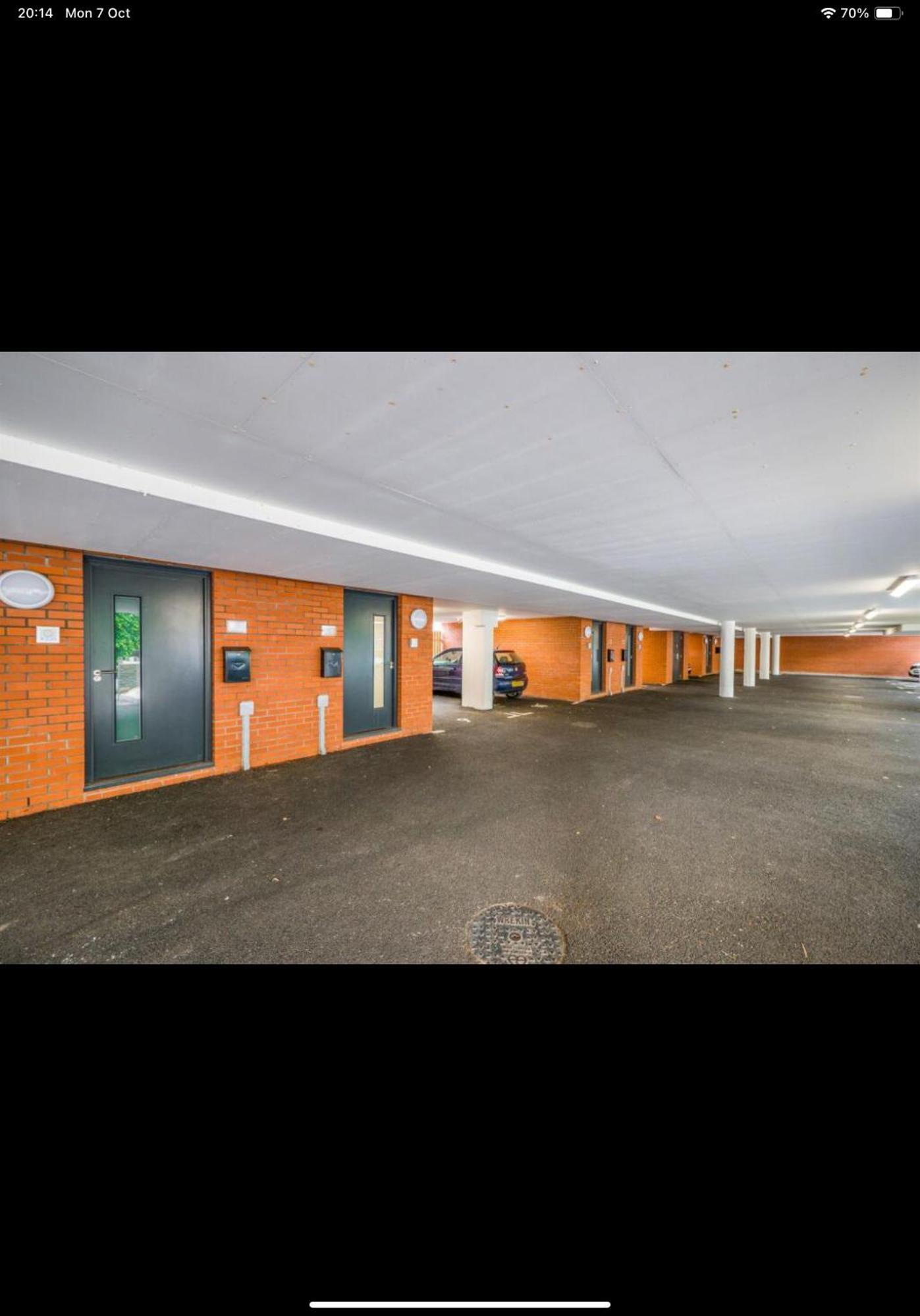 The Duplex At Sophia Mews With Free Parking Apartment *