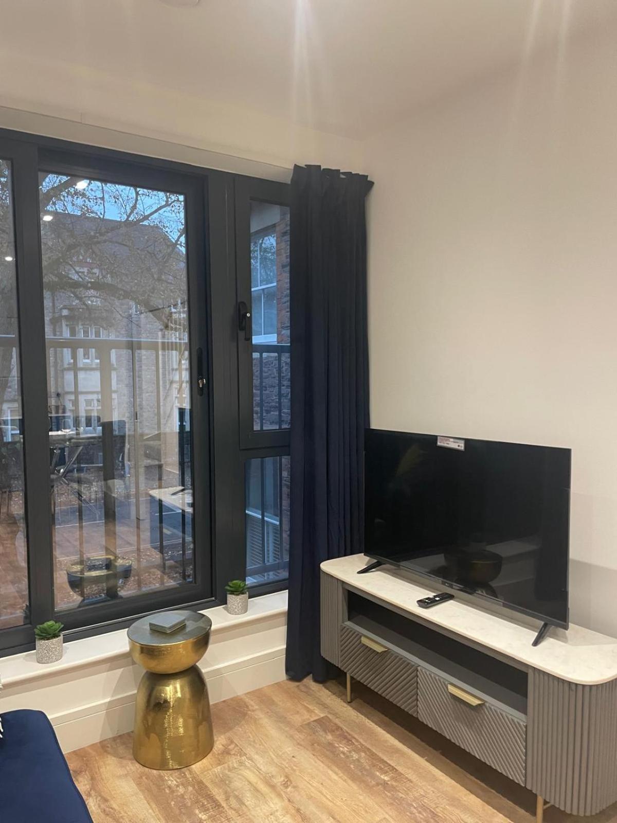 The Duplex At Sophia Mews With Free Parking Cardiff