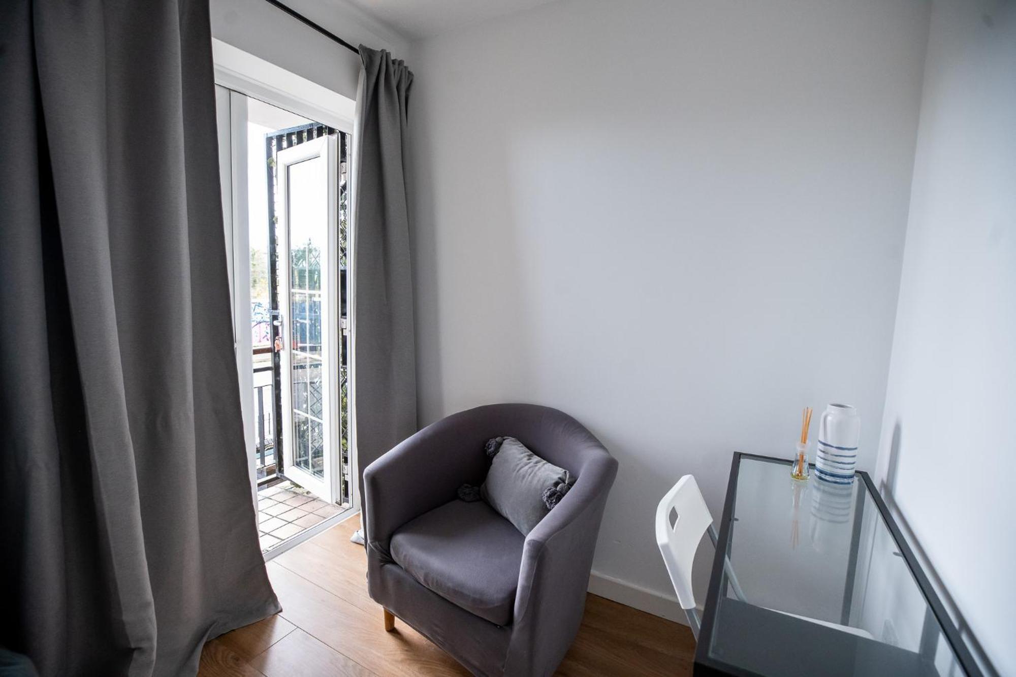 Holiday home Stunning Wharf View 4 Bed Free Parking *