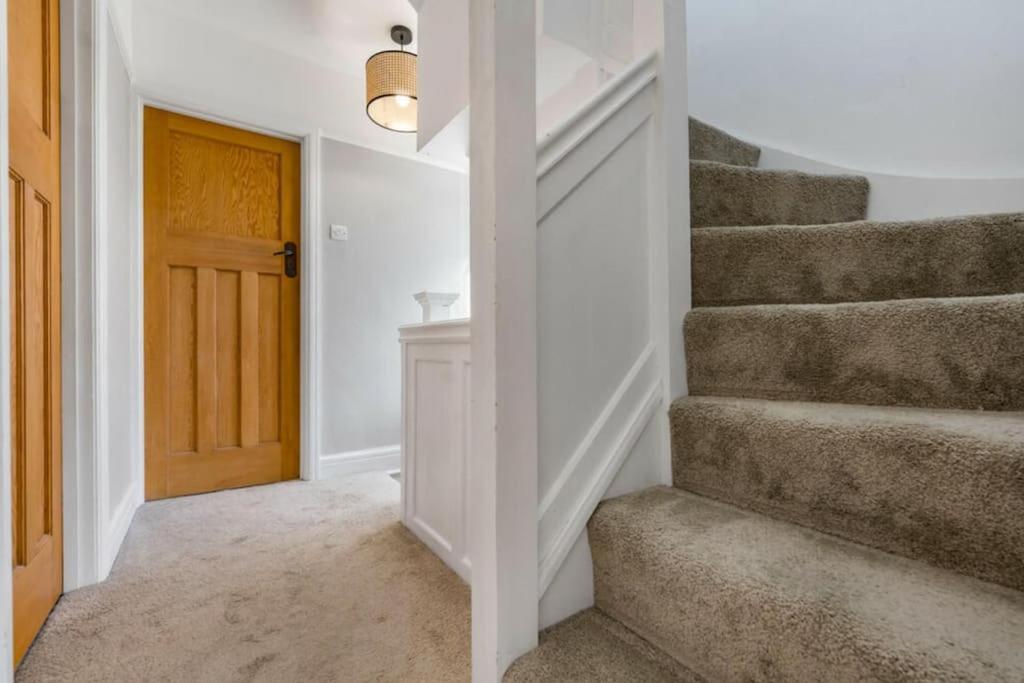 Holiday home Sleeps 8