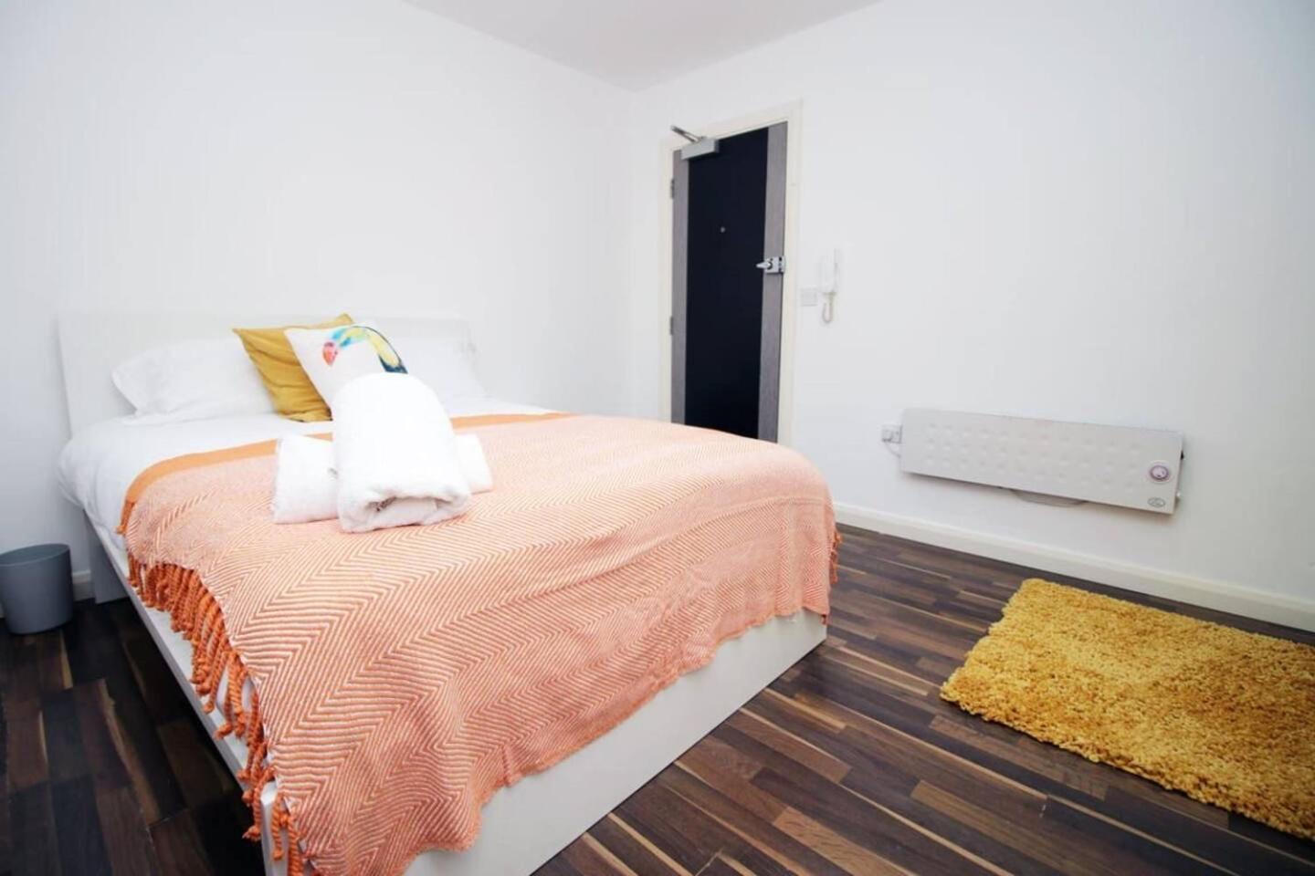 Cosy, Modern & Comfortable