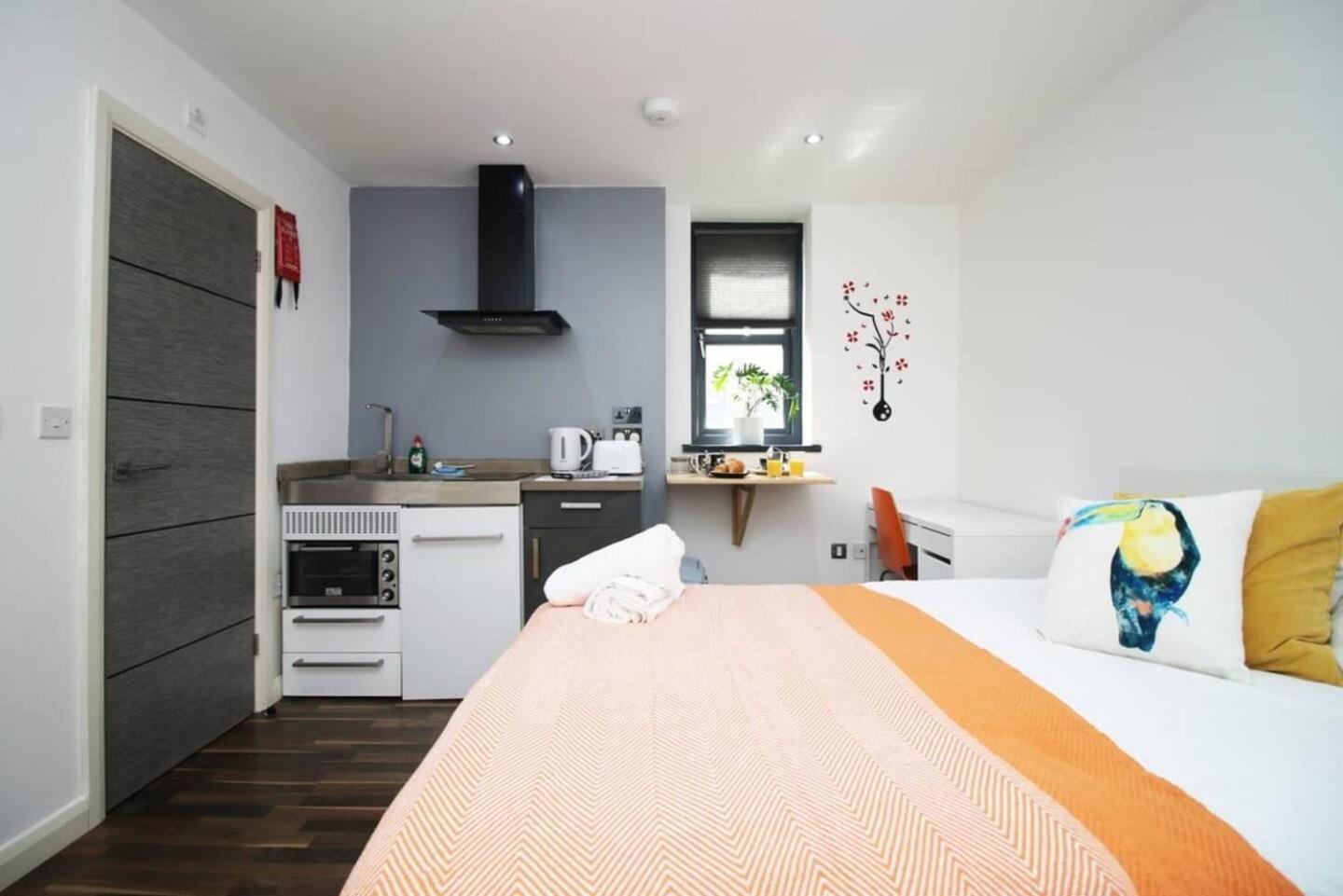 Cosy, Modern & Comfortable Apartment *