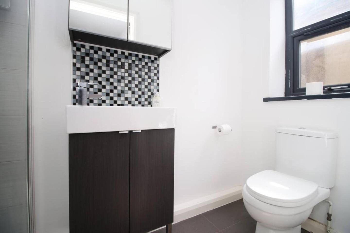 Cosy, Modern & Comfortable Apartment Cardiff