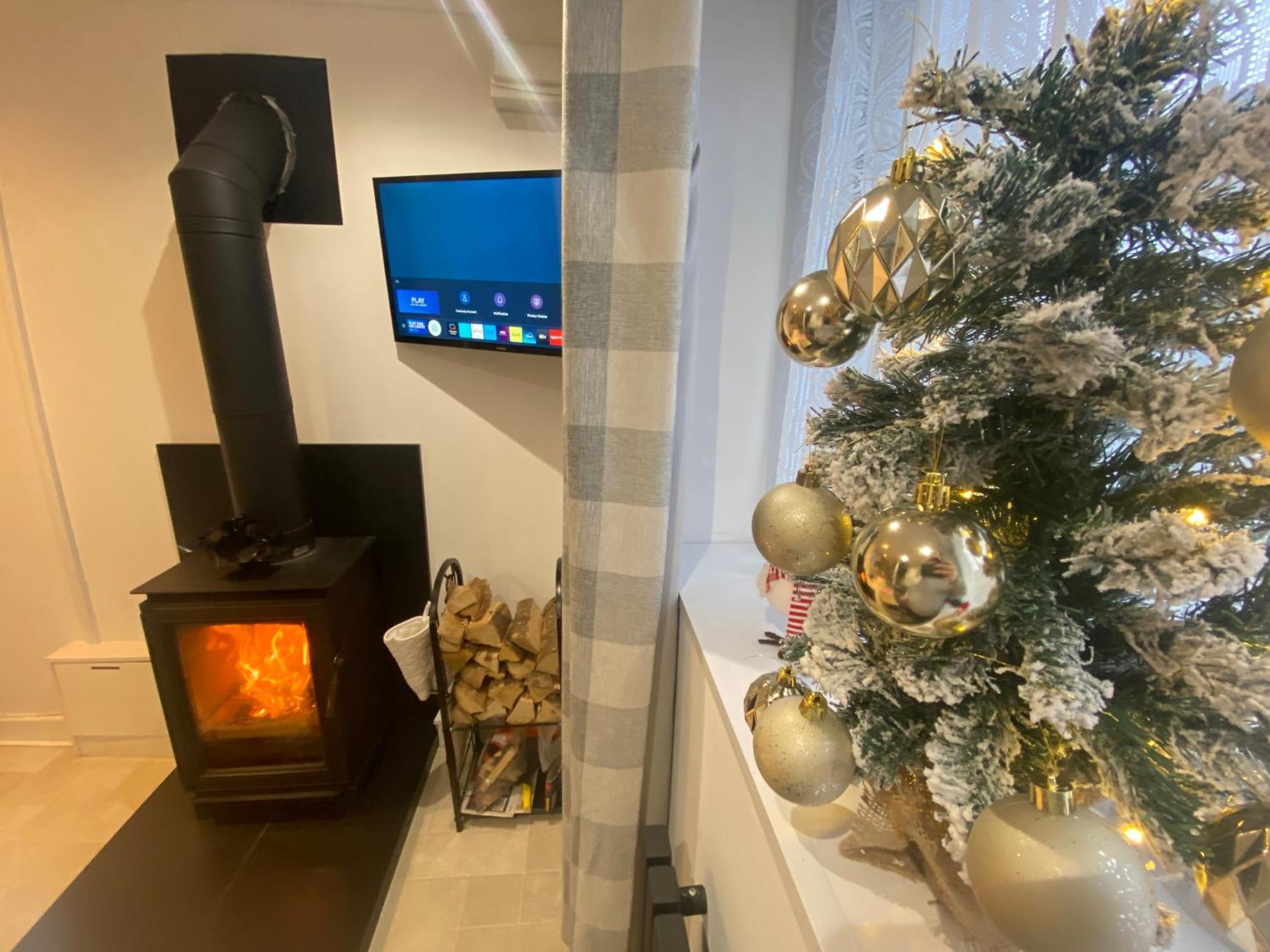 Holiday home Coach House With Hot Tub & Log Fire Cardiff