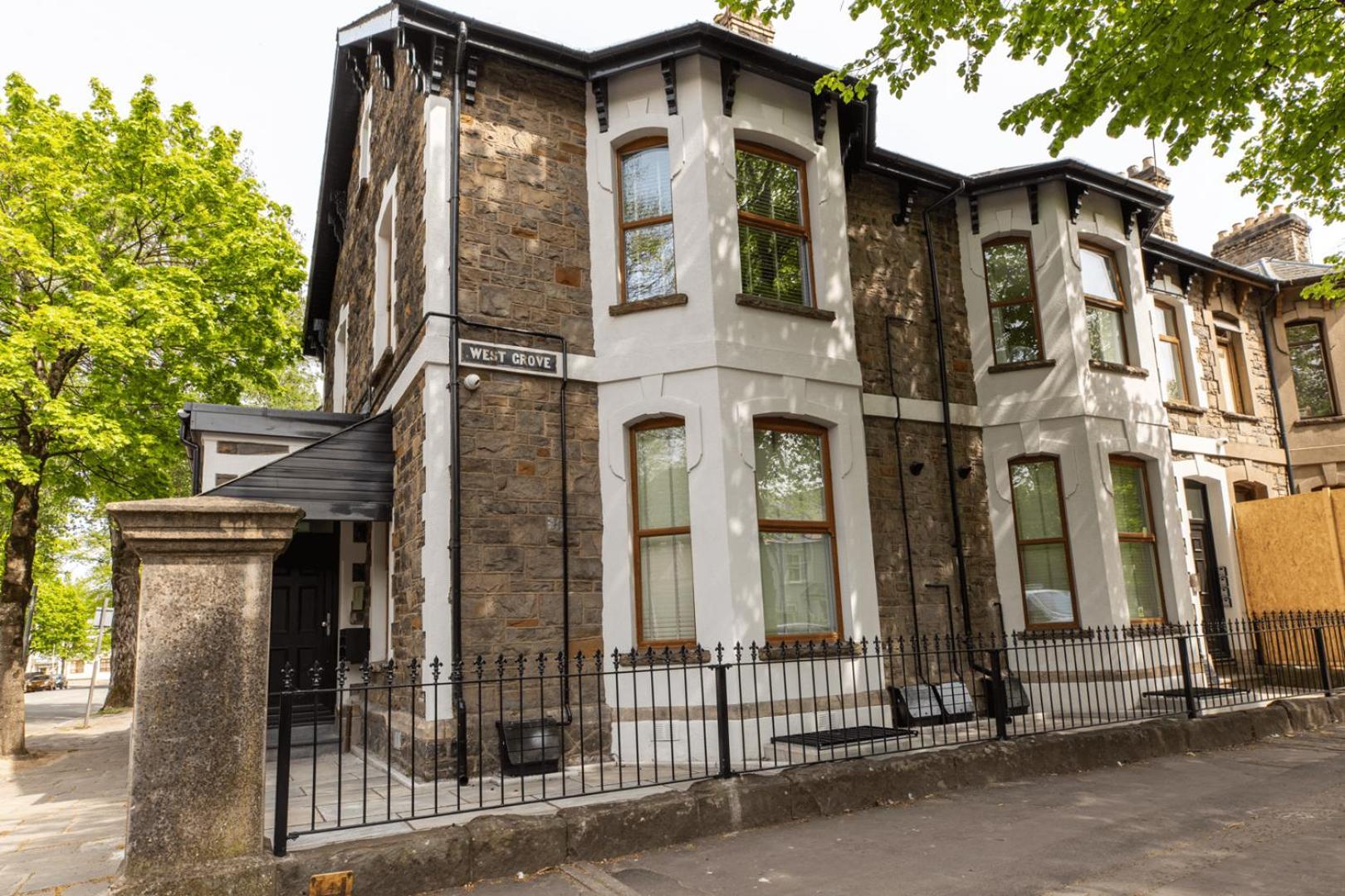 Cohost Partners | Close To Centre | One Br! Apartment Cardiff