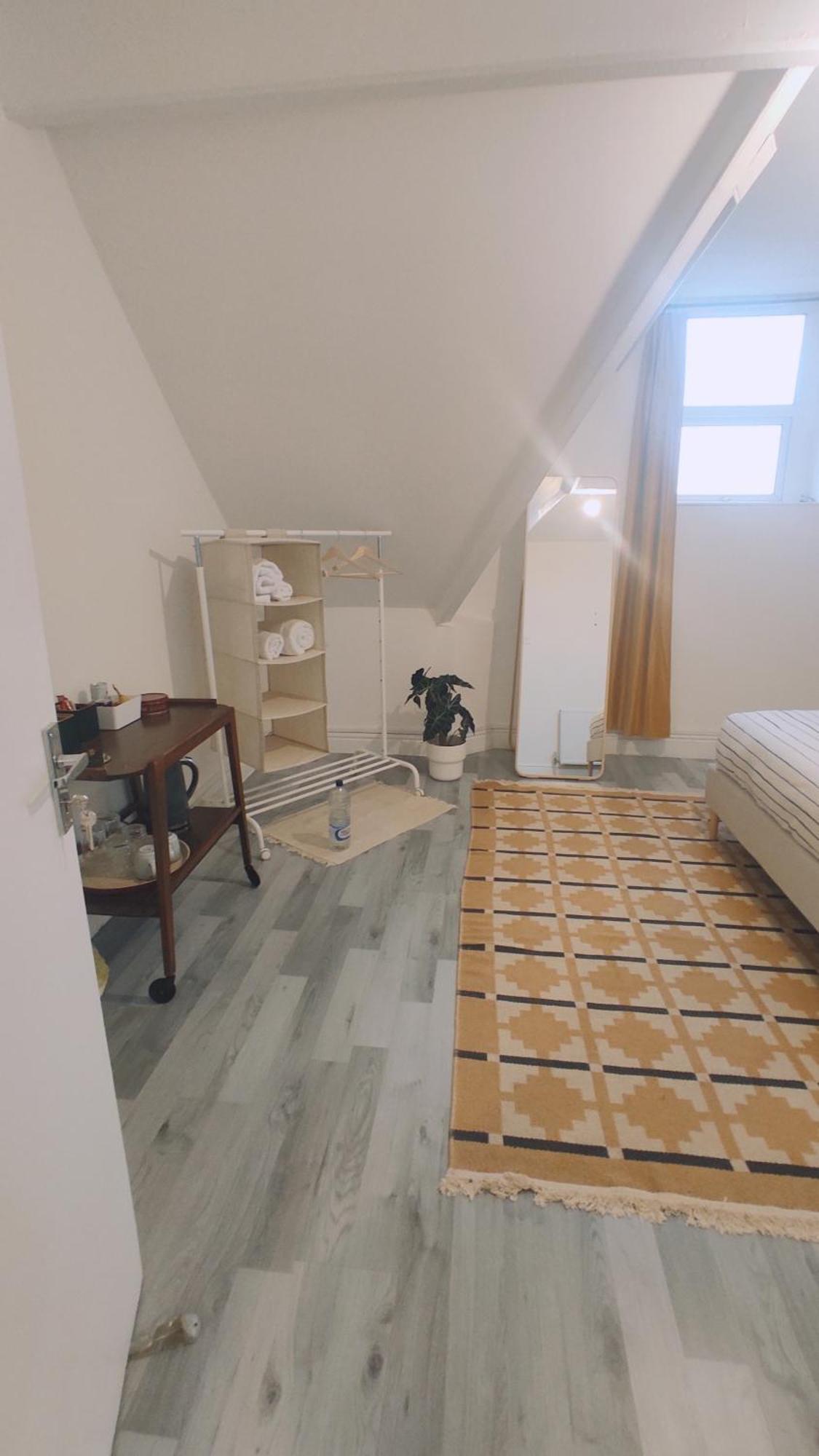 Casa Jimenez - Close To Town With Shared Bathroom * Cardiff