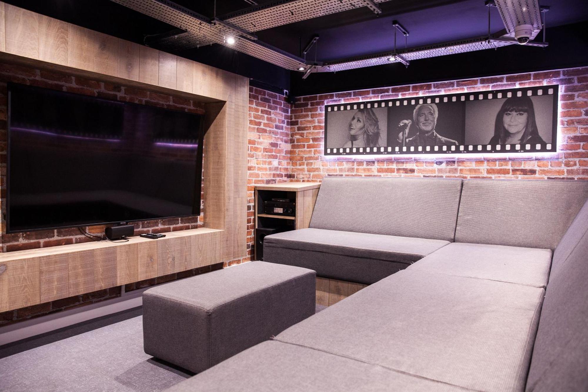 Student Only, At Crown Place Apartment Cardiff