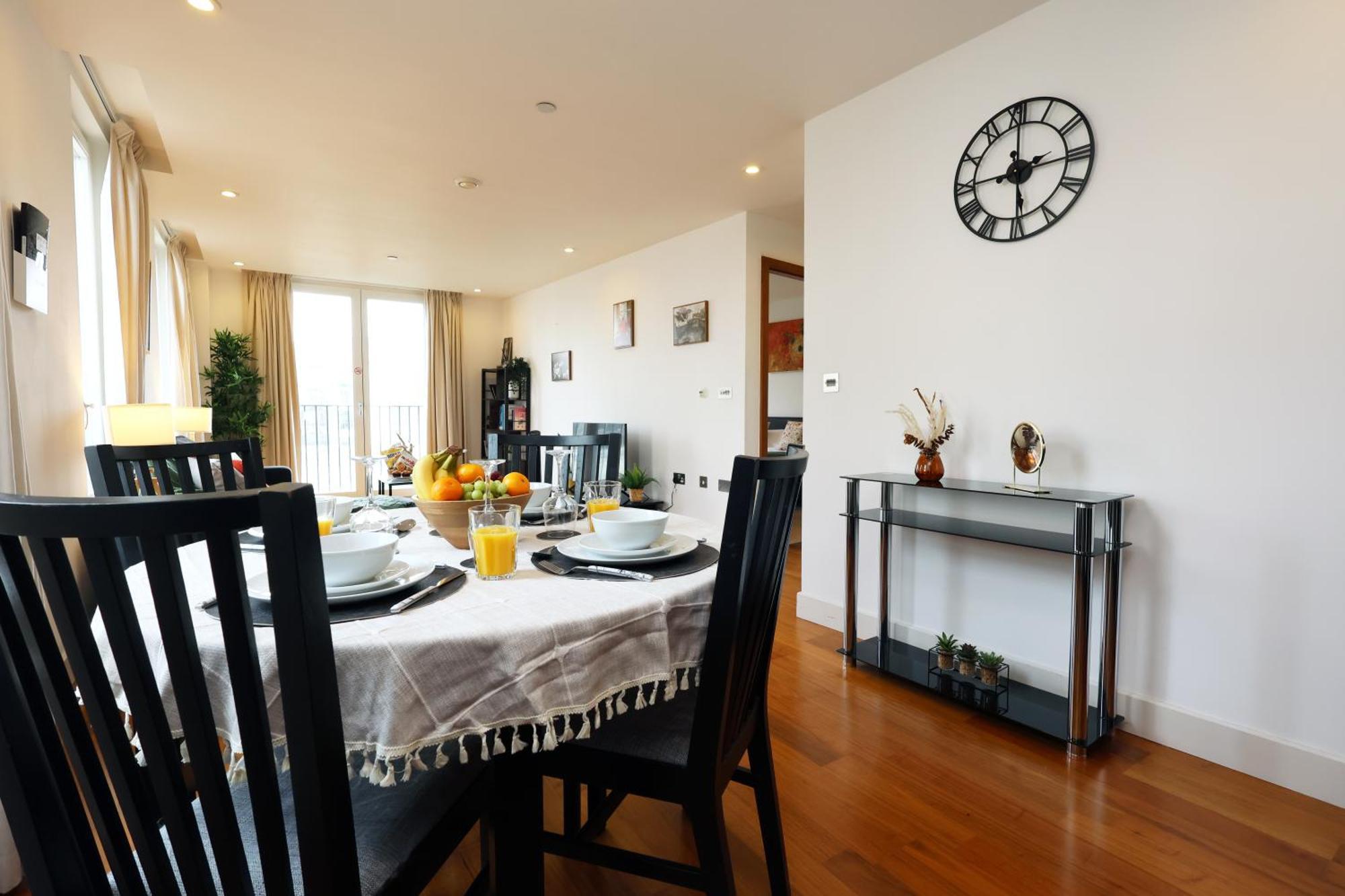Super Central-quiet-parking-by Fabaccommodation * Cardiff