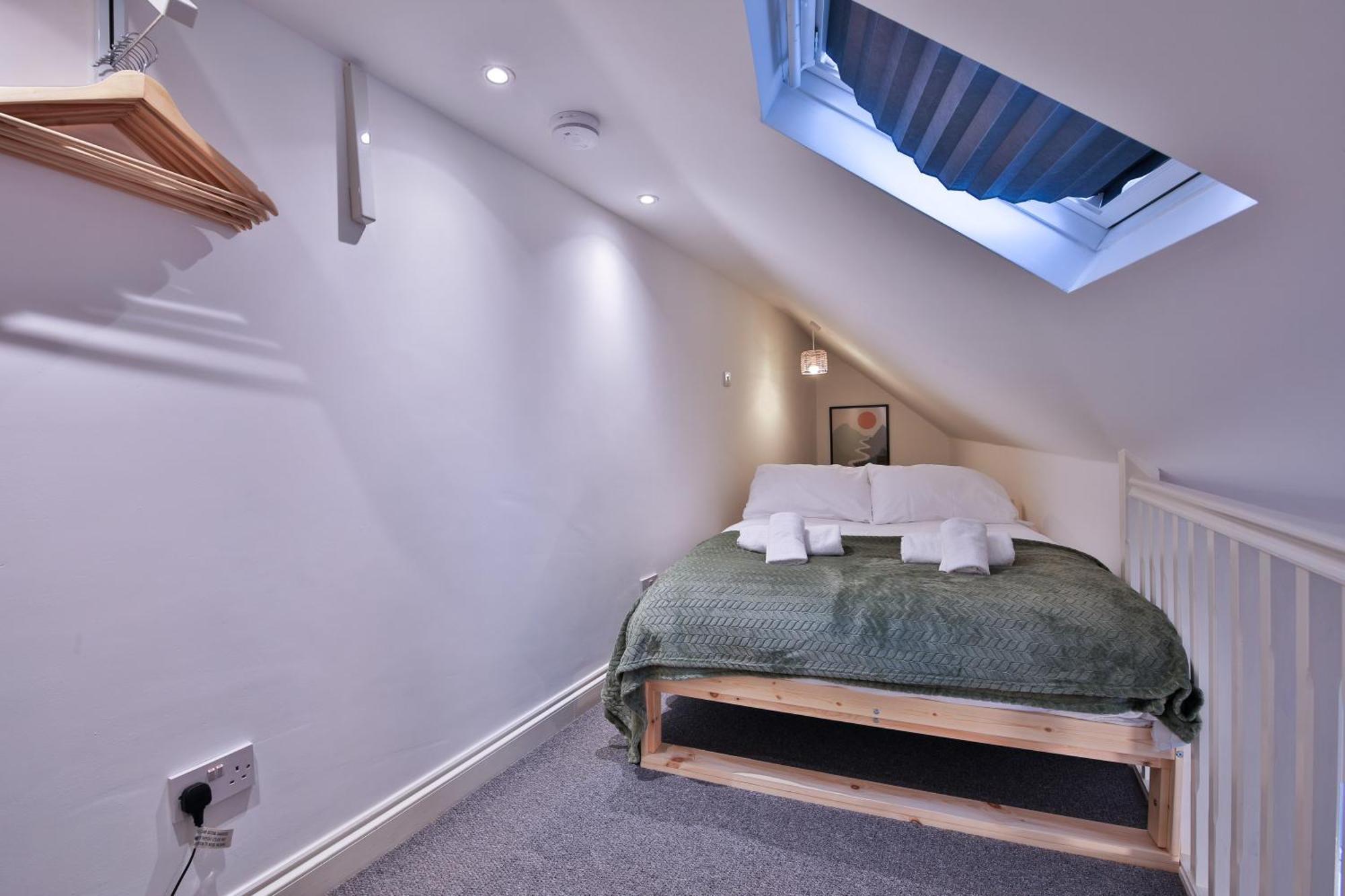 Stayright Cosy Mezzanine Flat In Vibrant Area - Walking Distance To Central Apartment Cardiff