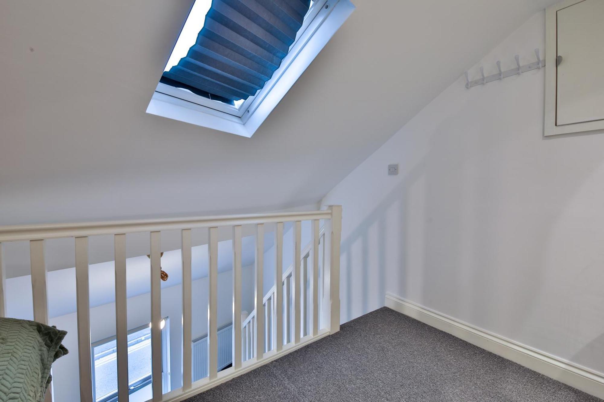 Stayright Cosy Mezzanine Flat In Vibrant Area - Walking Distance To Central Apartment Cardiff