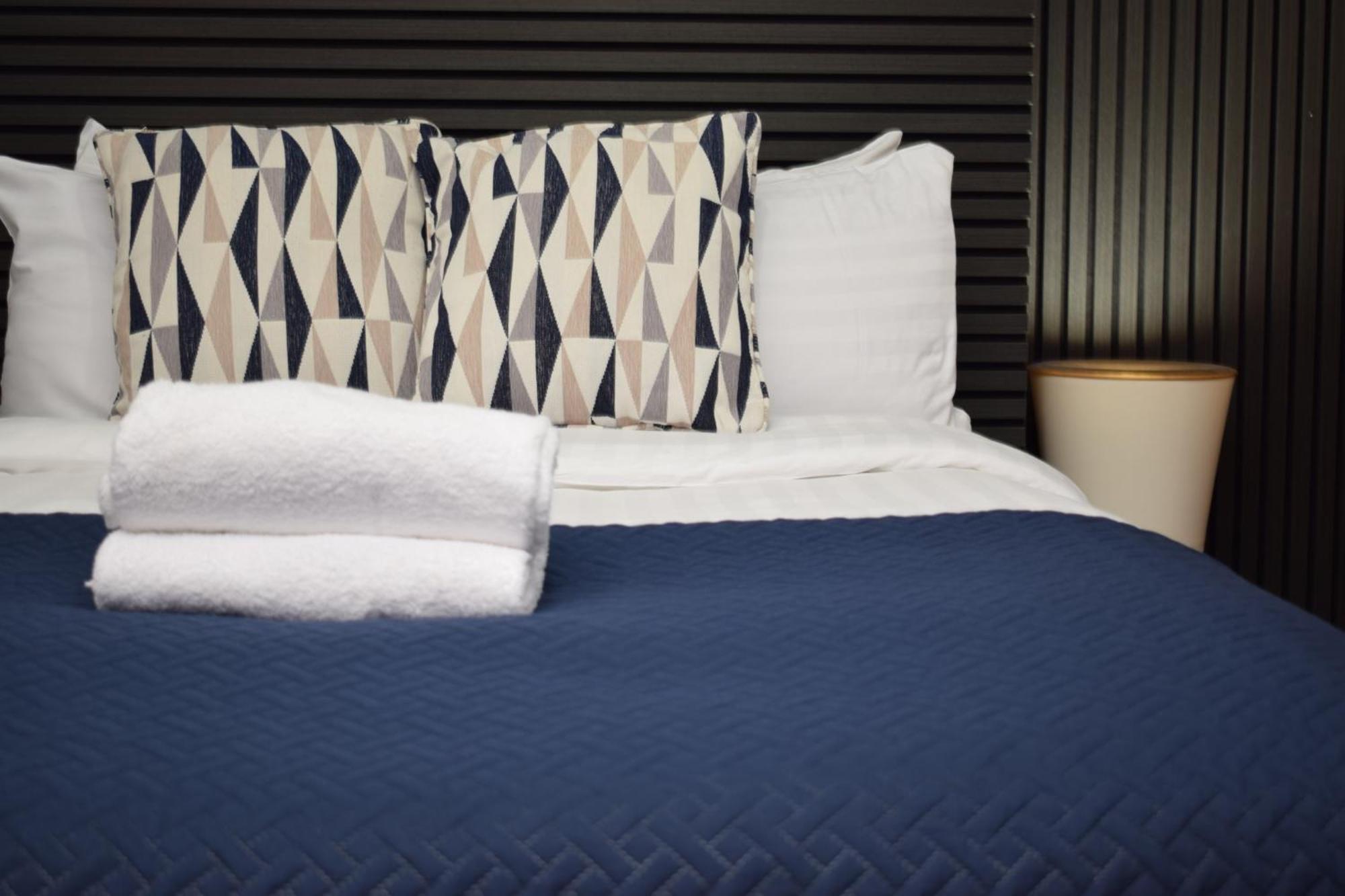 Bliss Escape - Free Parking And Family-sized Comfort Holiday home *