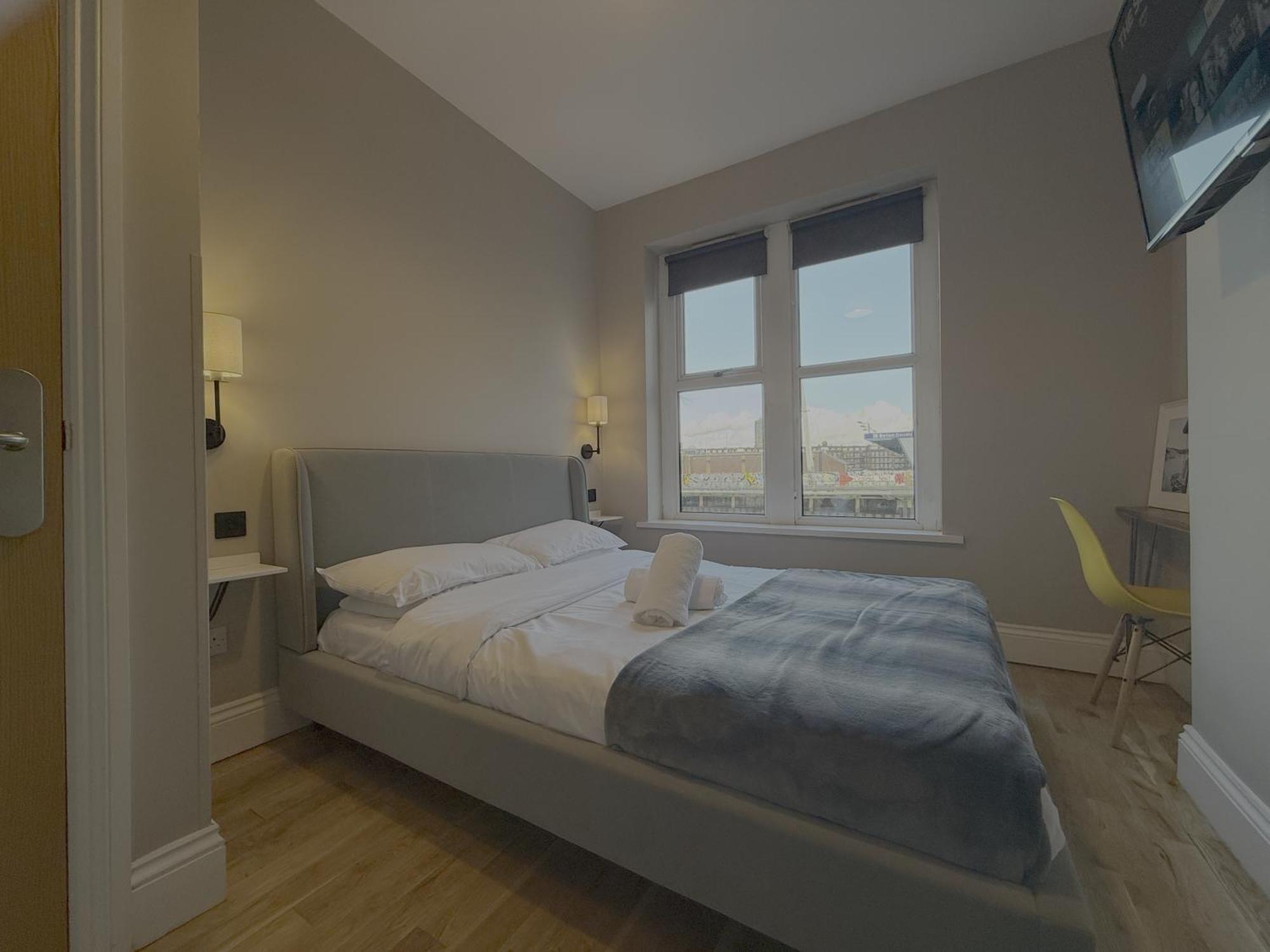 The Riverhouse 4*