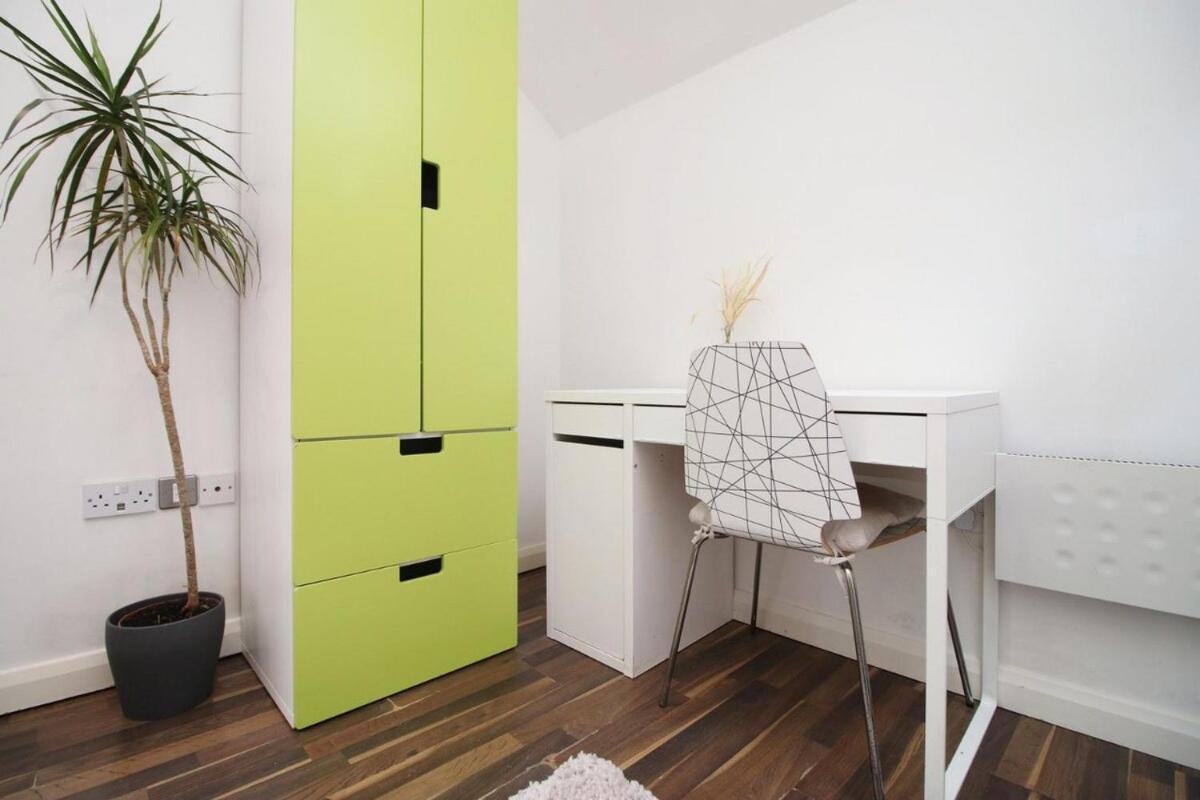 Apartment Modern Design Cardiff