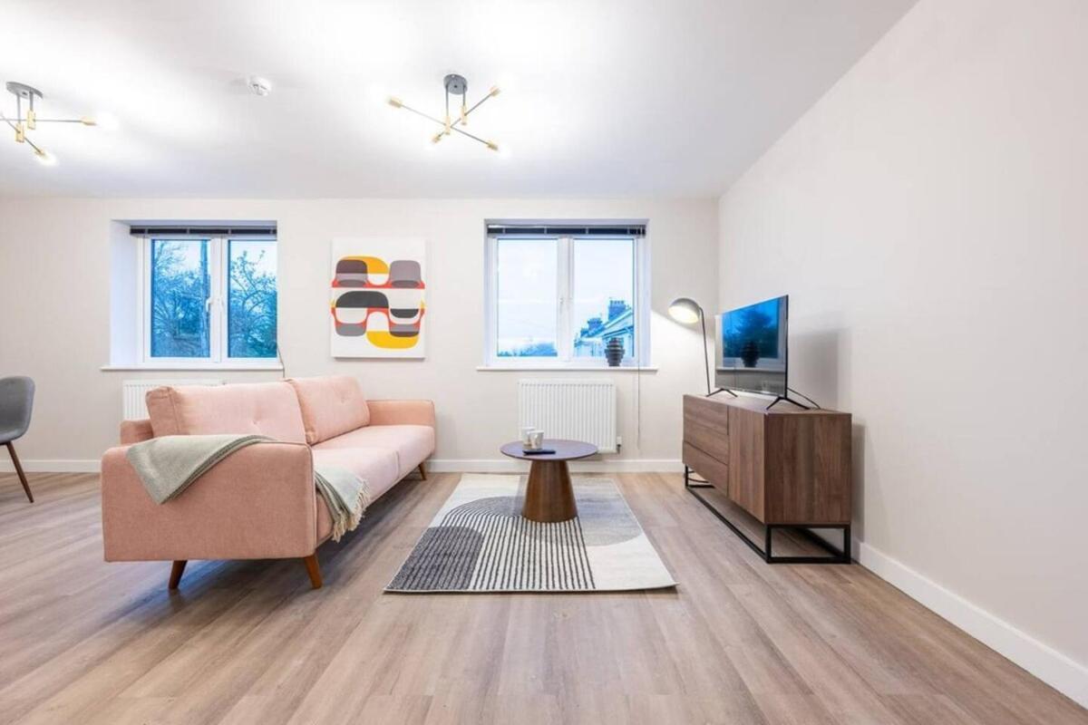 Luxurious 2 Bed Cardiff