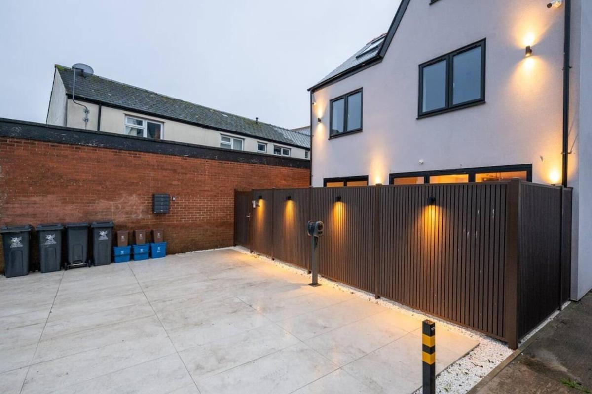 Luxurious 2 Bed *