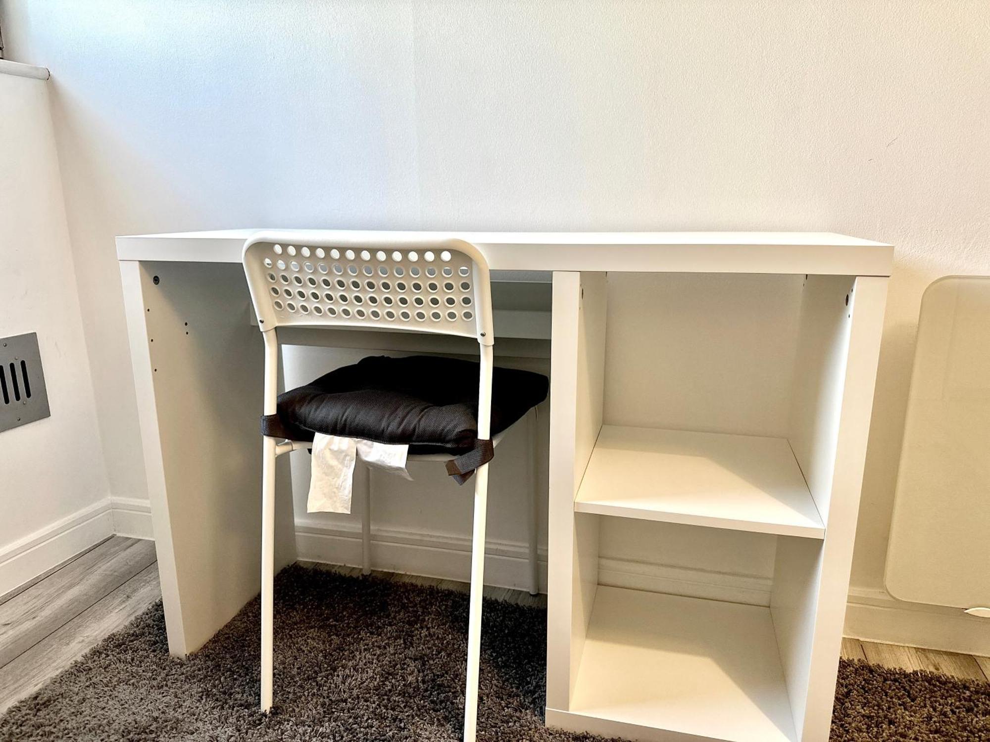 Large Double In Centre With Live In Host Homestay Cardiff