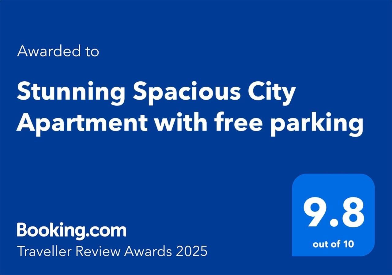 Stunning Spacious City Apartment With Free Parking Apartment *