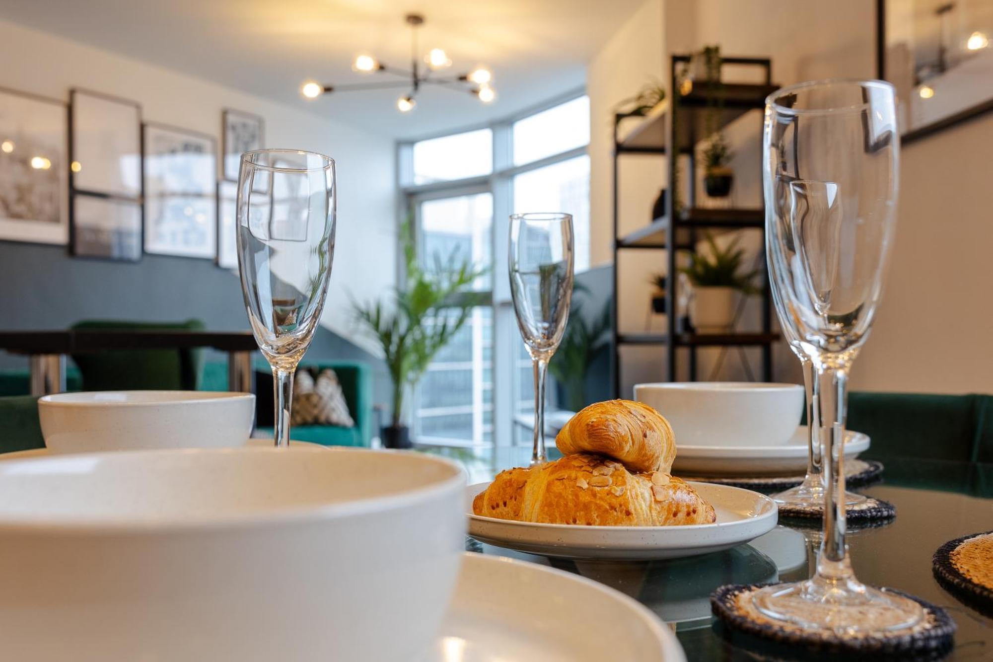 Apartment Trendy Centre With Free Parking