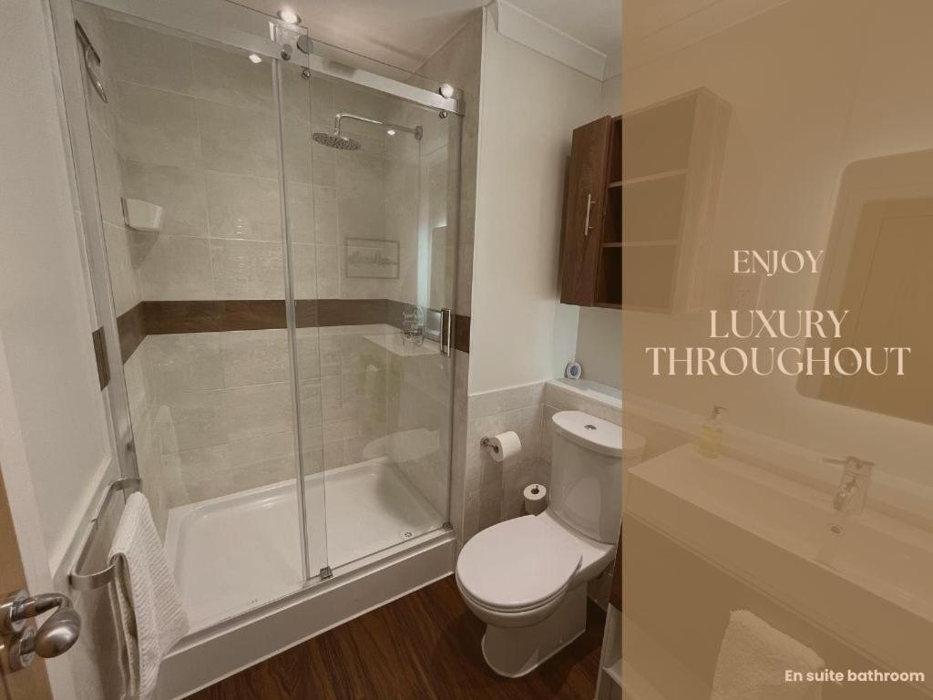 Apartment Ultra-luxury Centre 2 Bed Apartment, With Free Parking