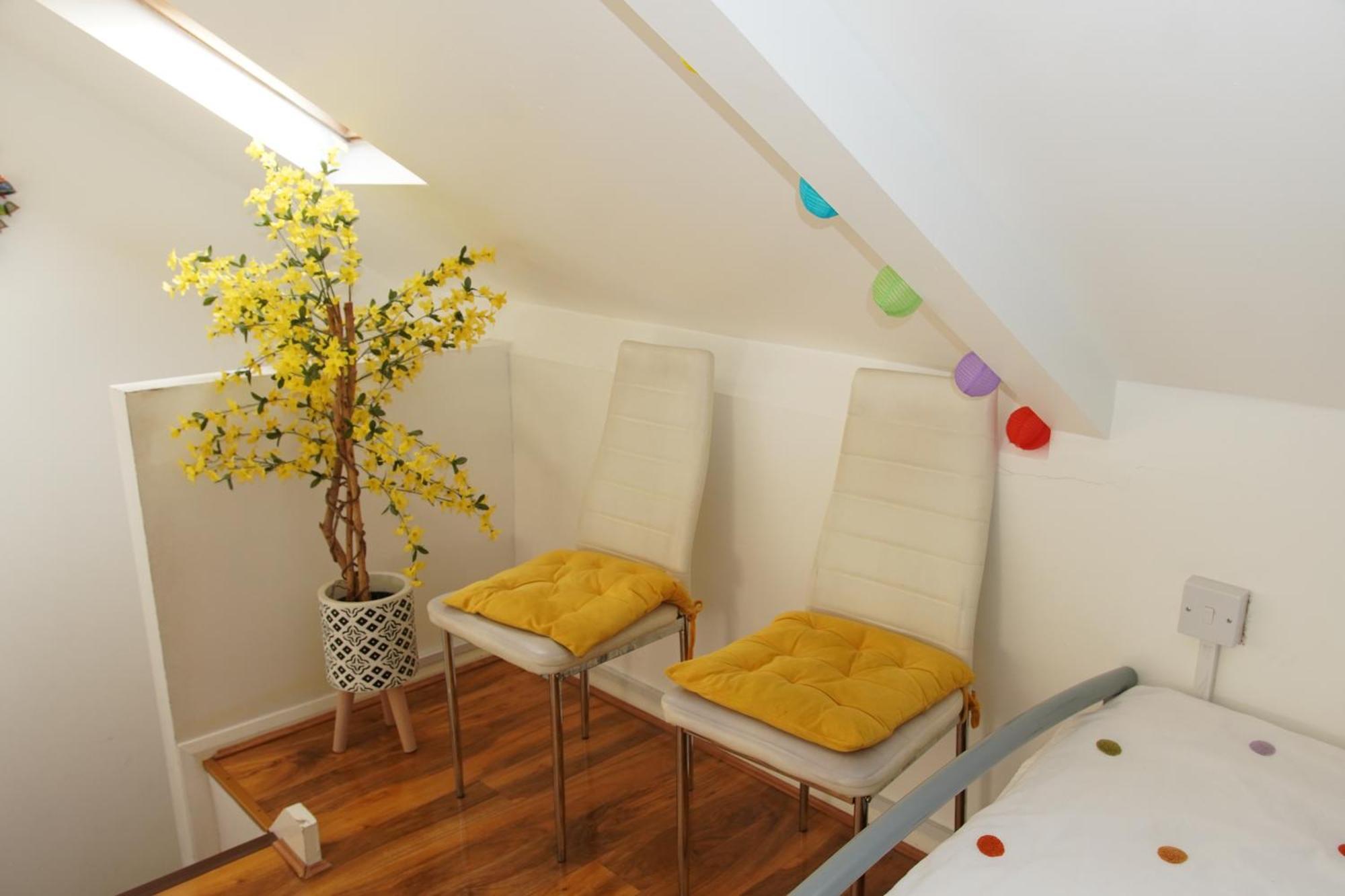 5 Bedroom House Near City.