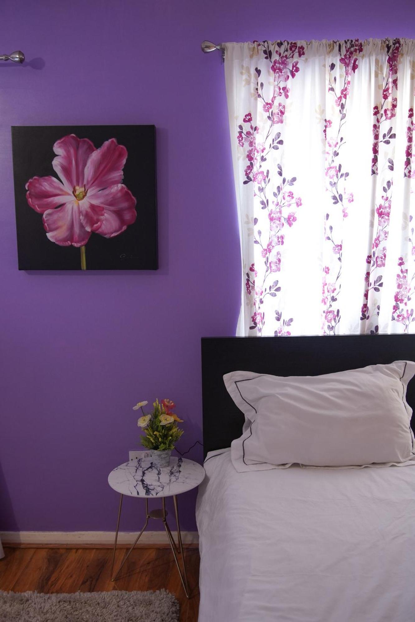 Holiday home 5 Bedroom House Near City. Cardiff