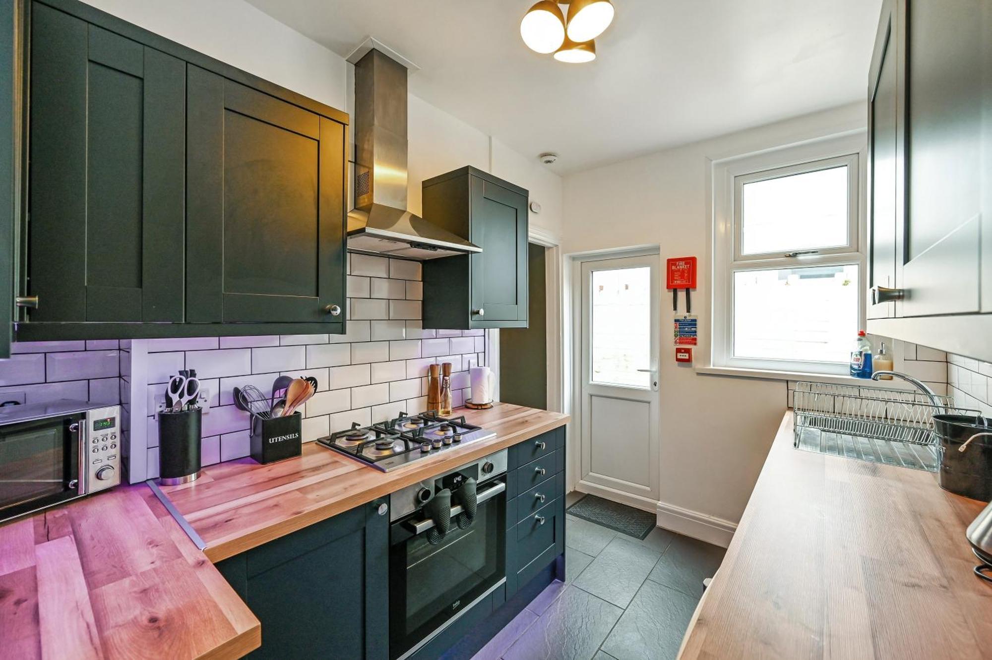 Beautiful Townhouse, Great Location - Pet Friendly Cardiff