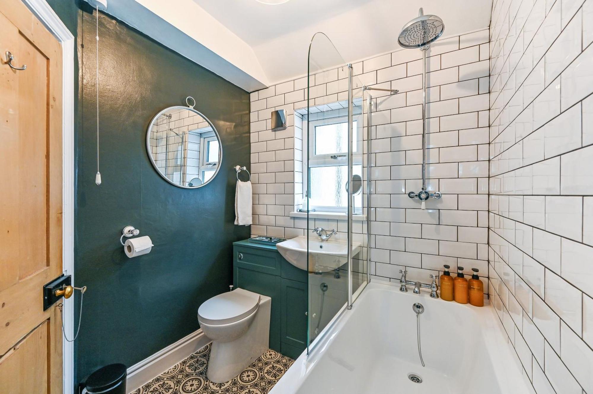 Beautiful Townhouse, Great Location - Pet Friendly Holiday home *