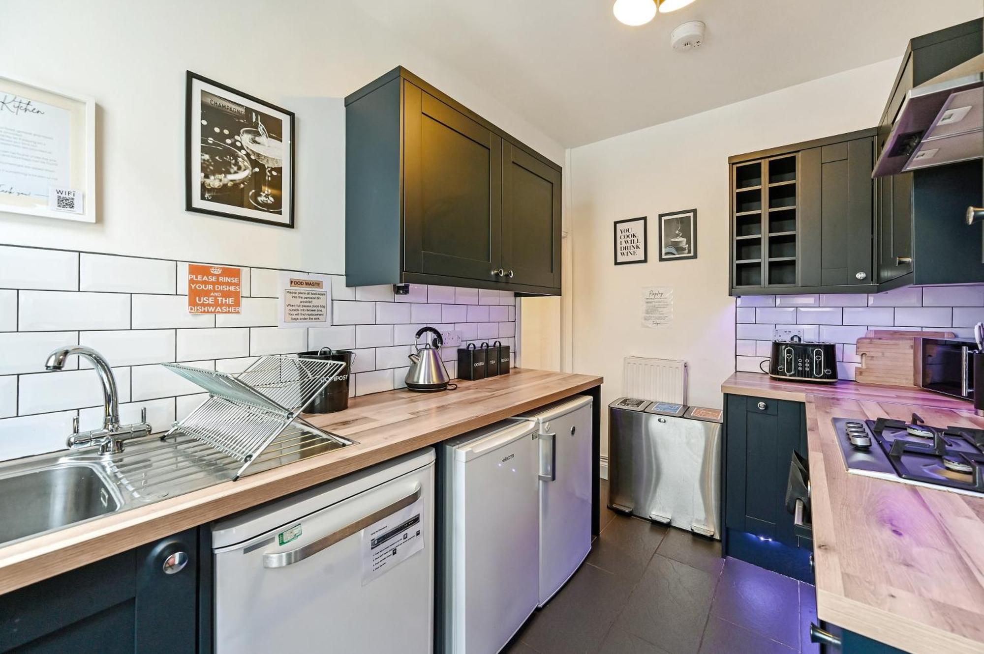 Holiday home Beautiful Townhouse, Great Location - Pet Friendly Cardiff
