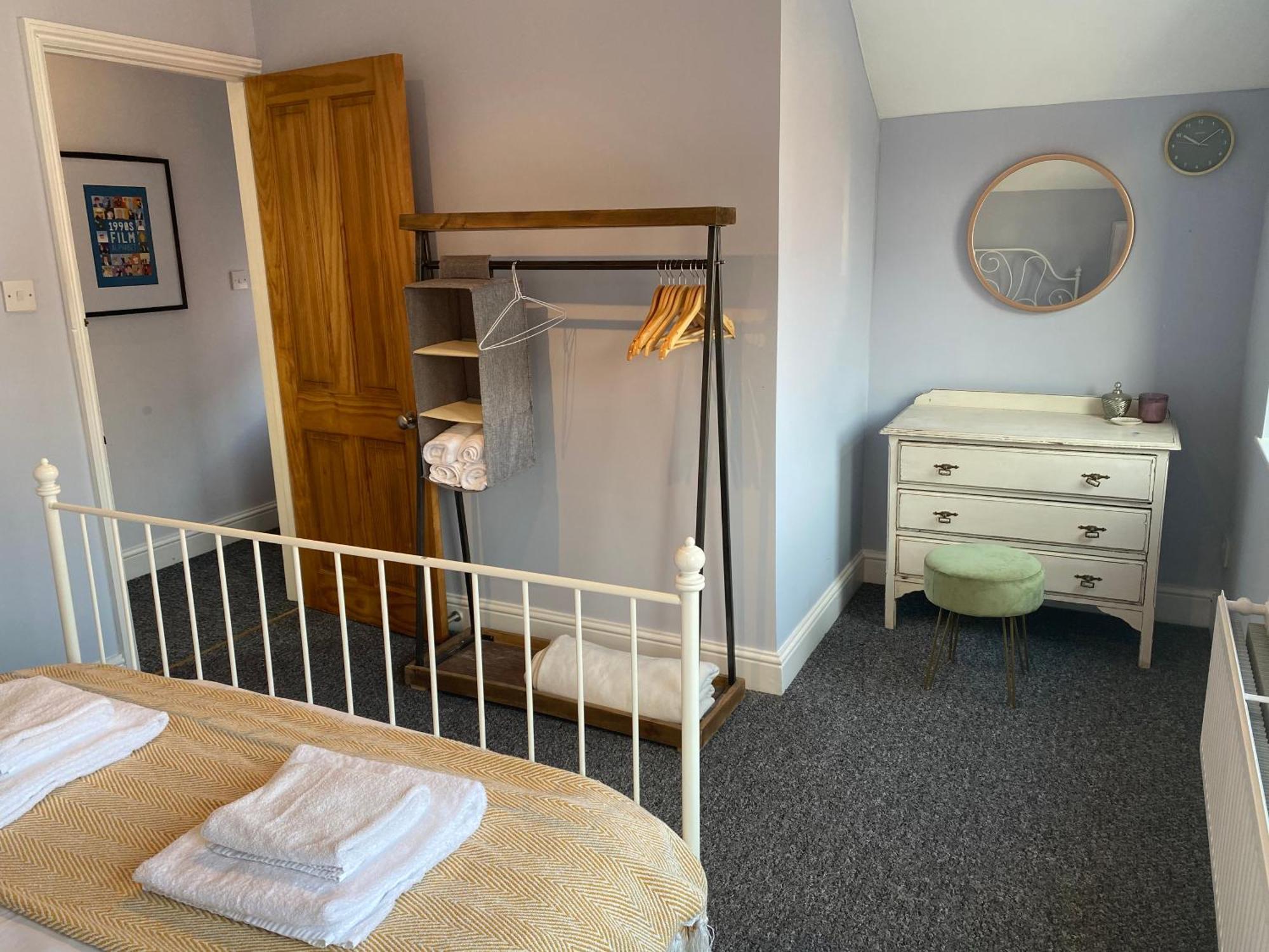 Lovely Coach House With Free Parking Holiday home