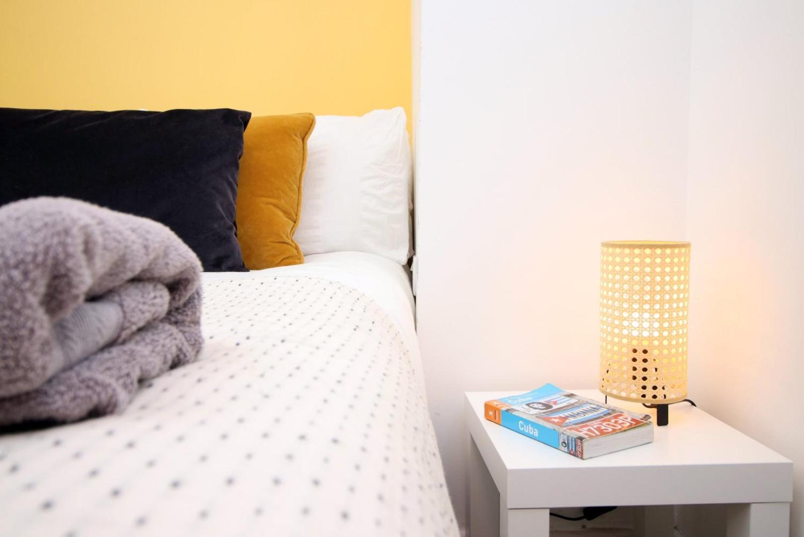 Getaway | Center | Free Parking Apartment *