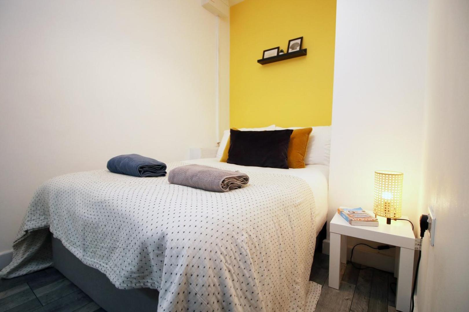 Apartment Getaway | Center | Free Parking Cardiff