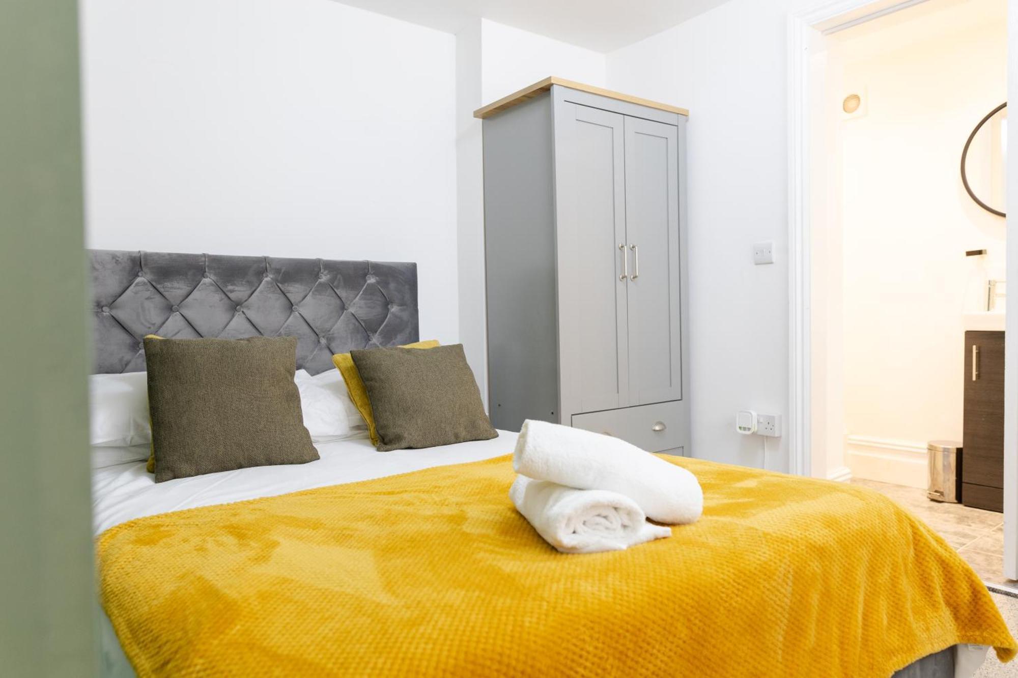 Bay Apartment
