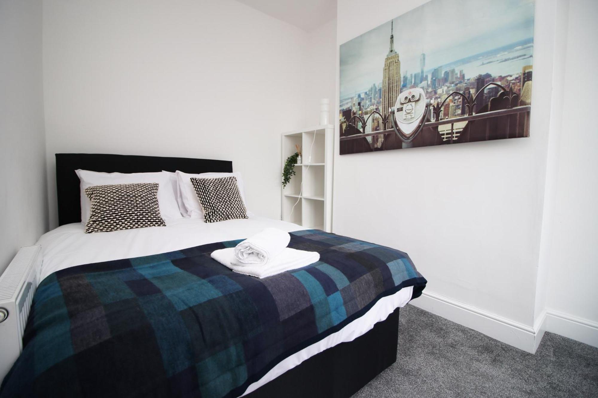 Royal Oak House By Ty Sa - 5 Bedroom House Cardiff