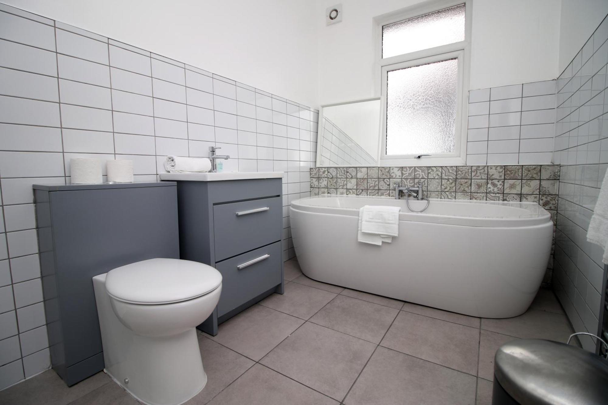Royal Oak House By Ty Sa - 5 Bedroom House * Cardiff