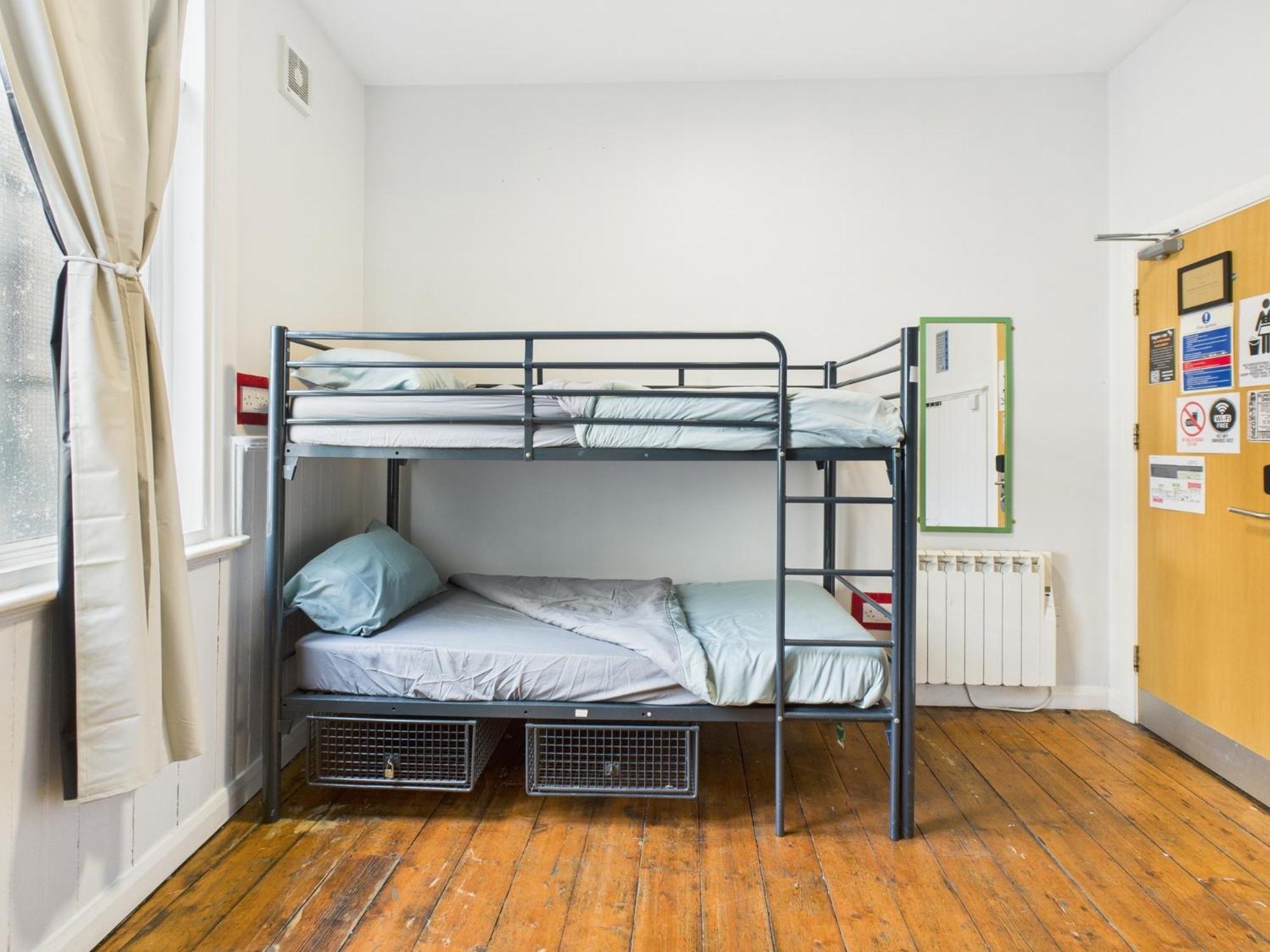 Hostel Bunkhouse *