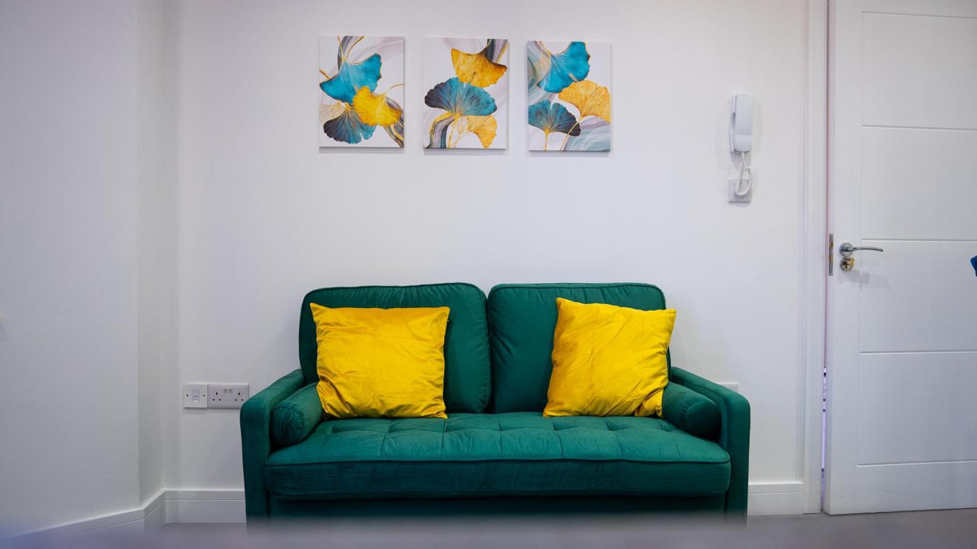 Luxury One Bedroom Flat - Centre Apartment *